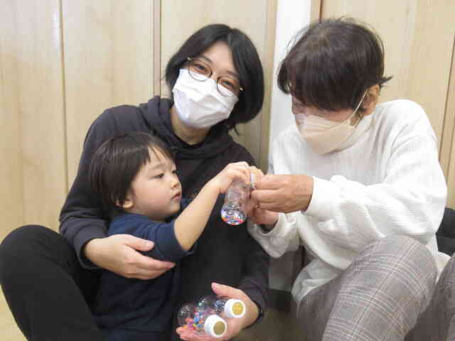 このシールに決めた☆おうちの人と一緒にペタッ！