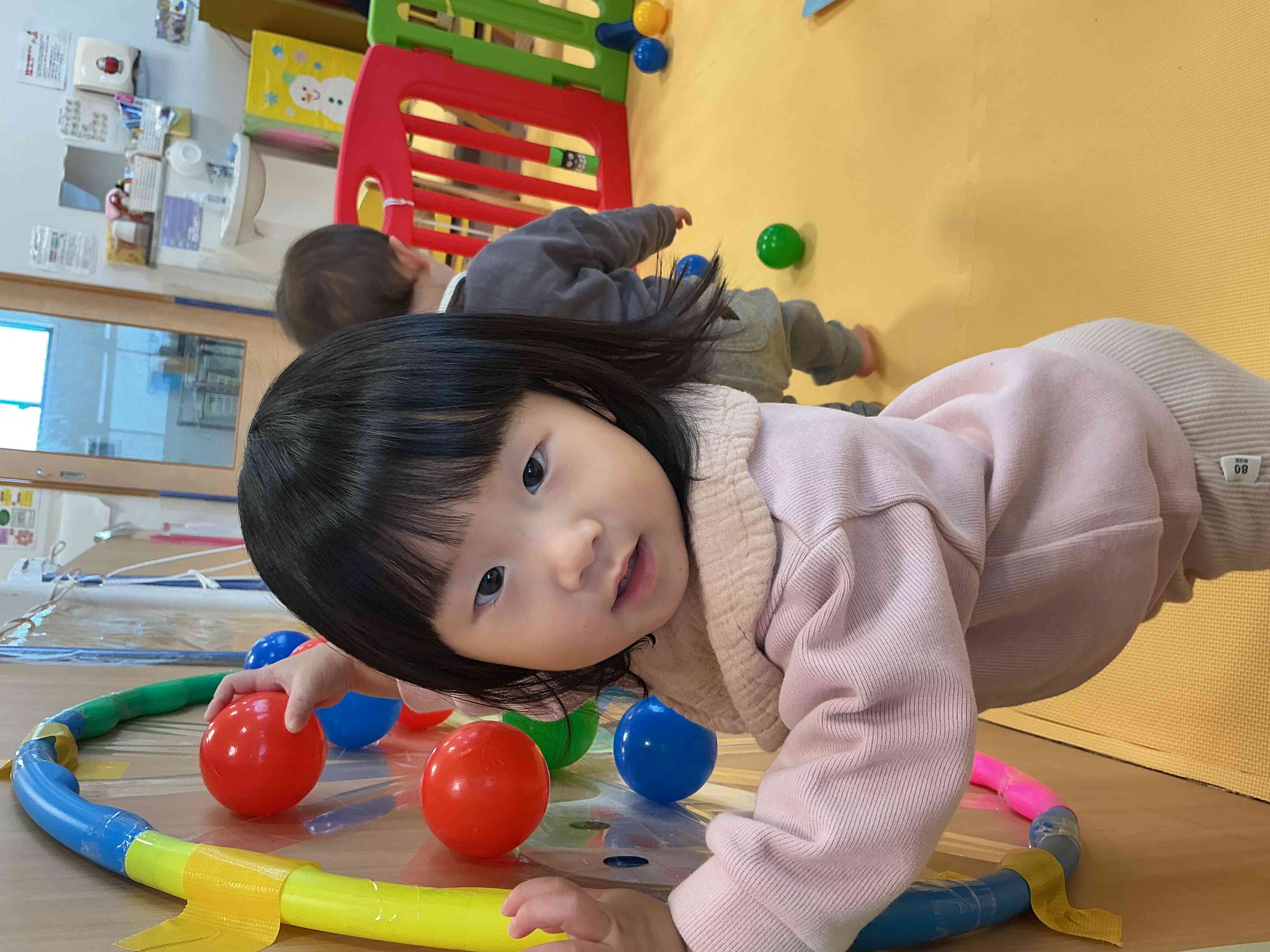 壁にボールがくっついたね！