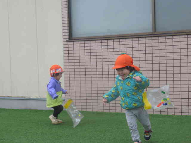 凧あげ(１歳児)