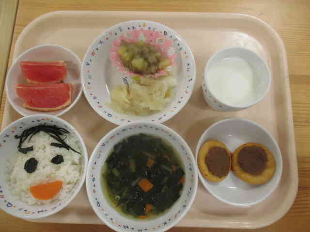 みんなで福笑いご飯を作りました☆