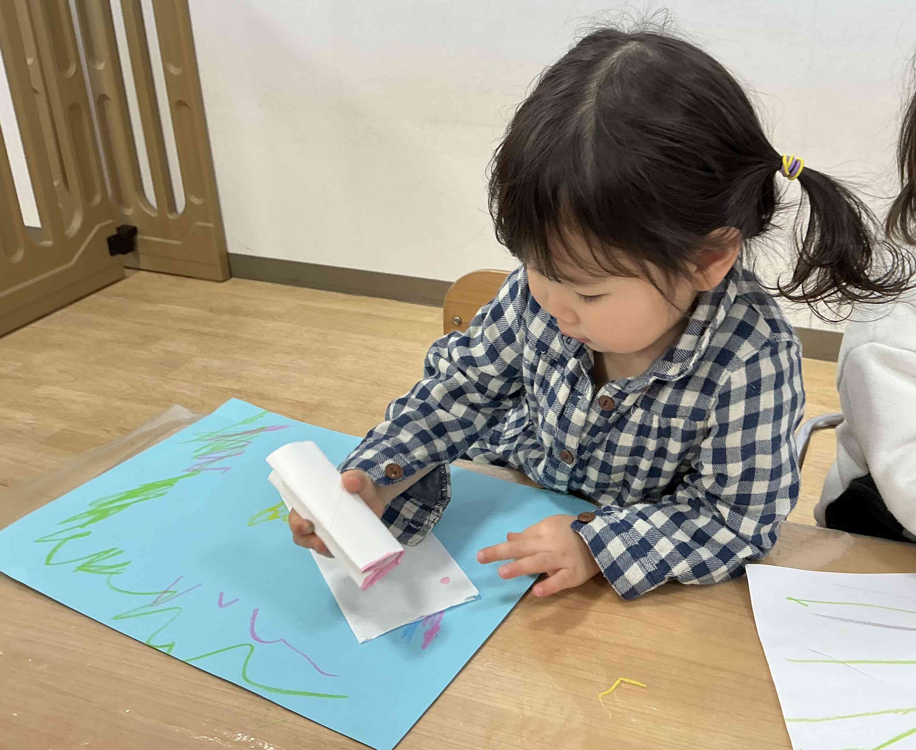 スタンプ、ポンポン！ハートの形だ〜！