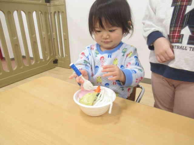 ☆☆いらっしゃいませ～☆☆(うさぎ組２歳児　あひる組１歳児)