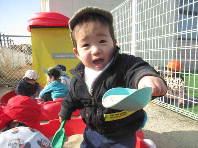 砂場遊び楽しかったよ♡（０歳児　ひよこ組）