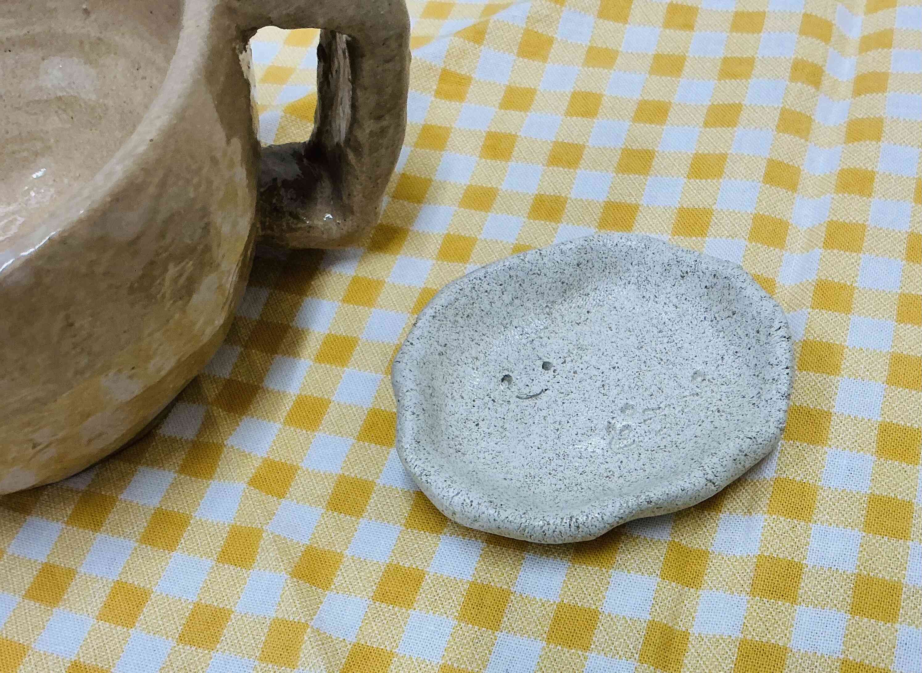 オーブン粘土で一緒に小物作りをしませんか?(子育てひろば)