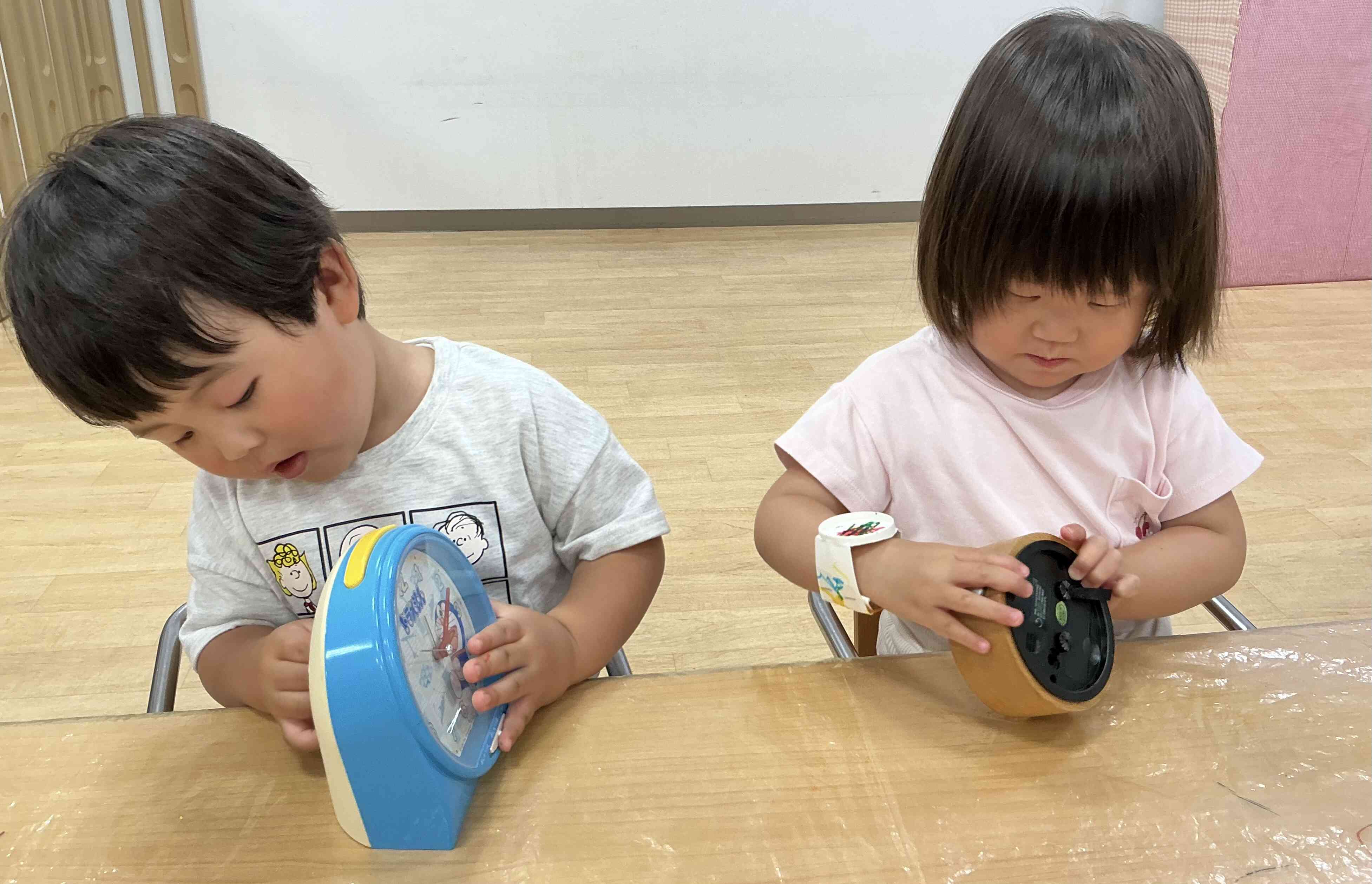 ネジを回すと針が動いたよ!!