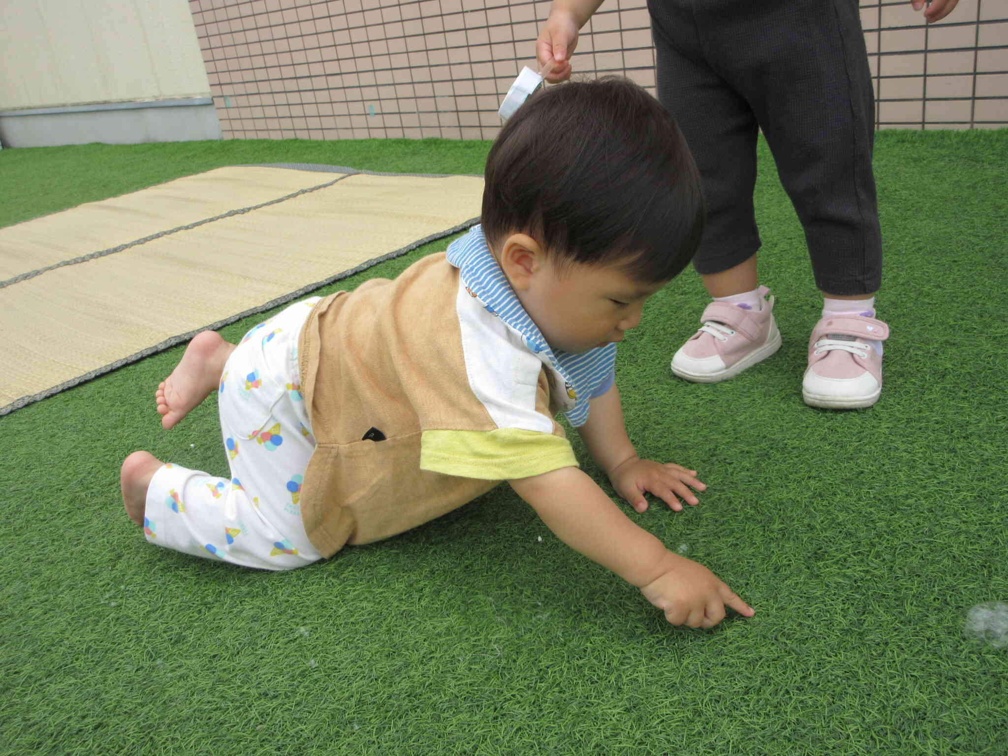あ、シャボン玉み～っけ！