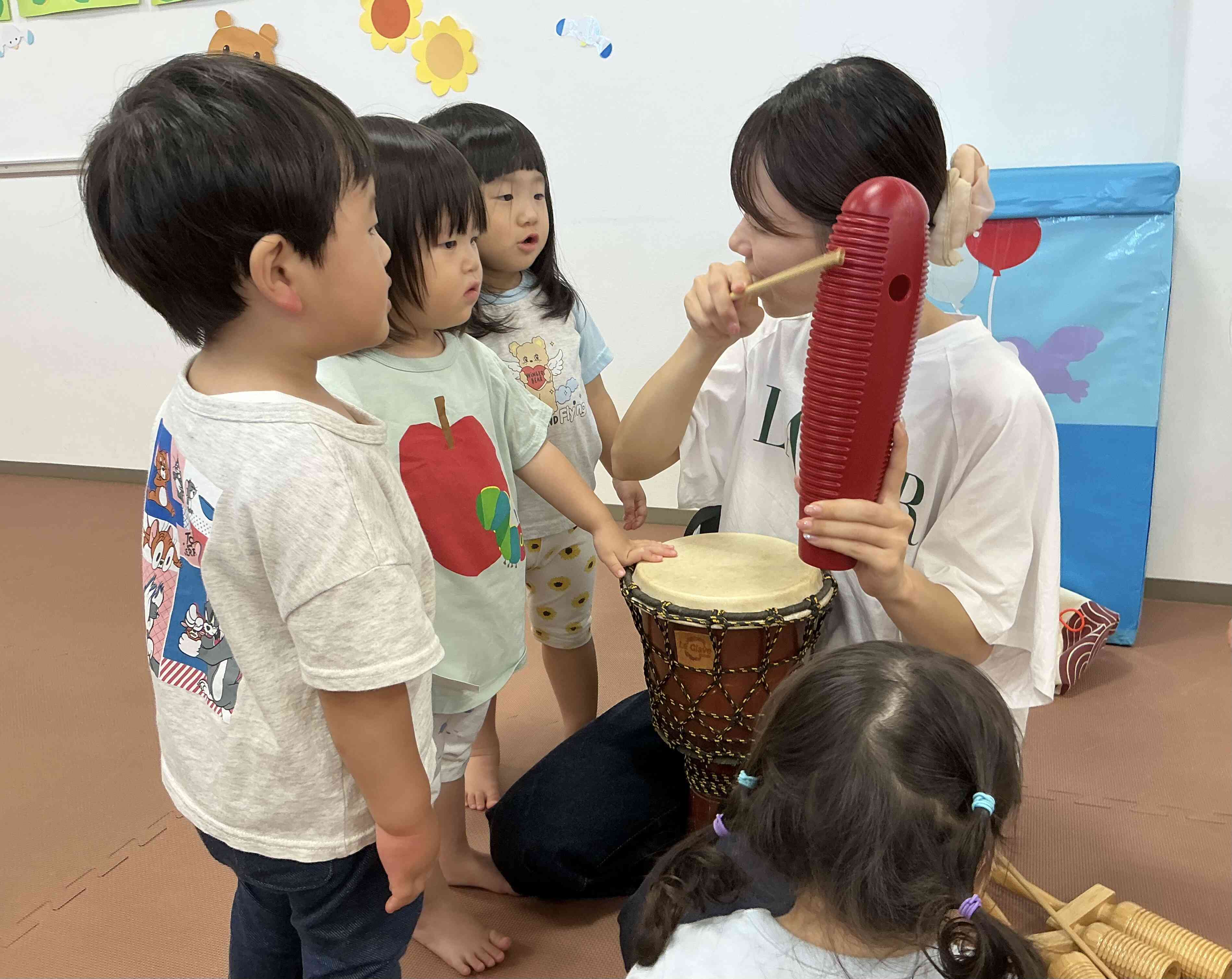 「がっきさん、でておいで〜」（芸術士活動）