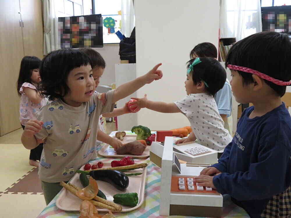 お店屋さんは、大繁盛。