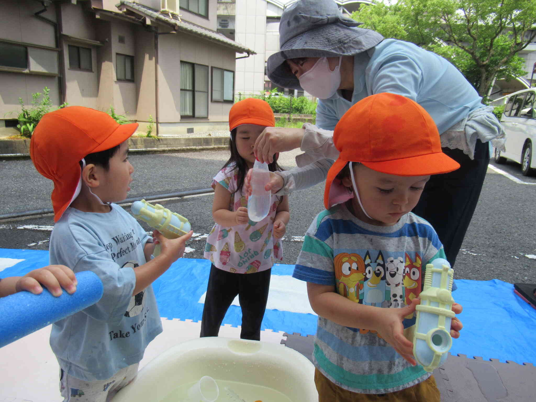 容器を使って、噴水もできました。