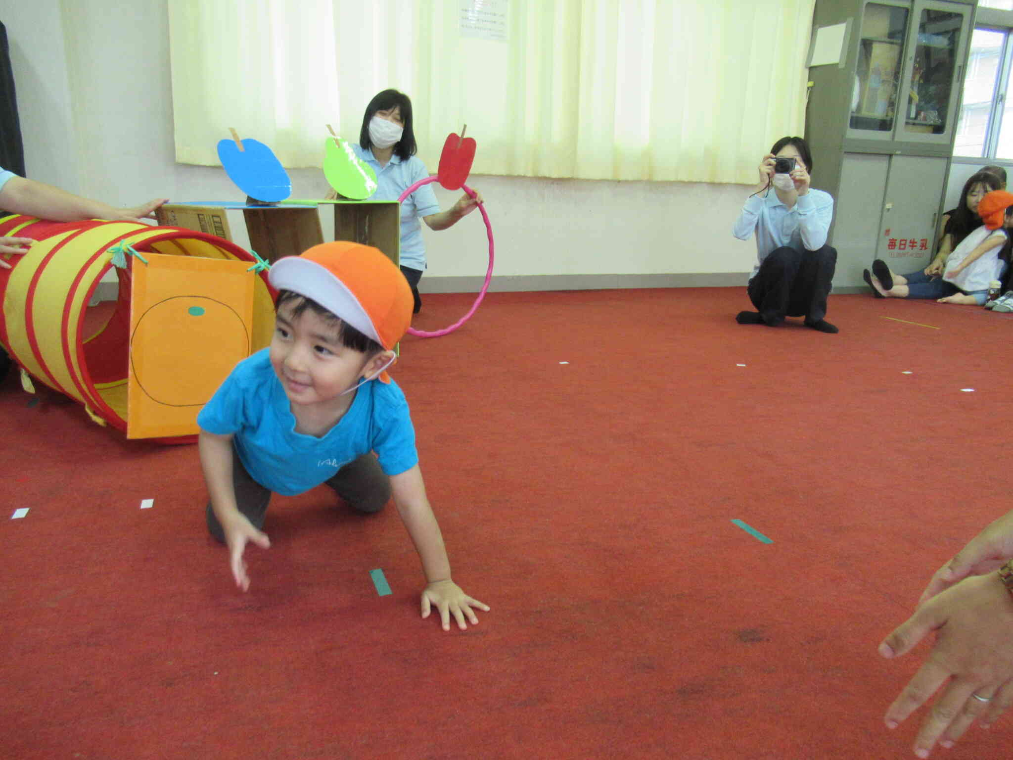 オレンジのトンネルから抜け出せたよ。