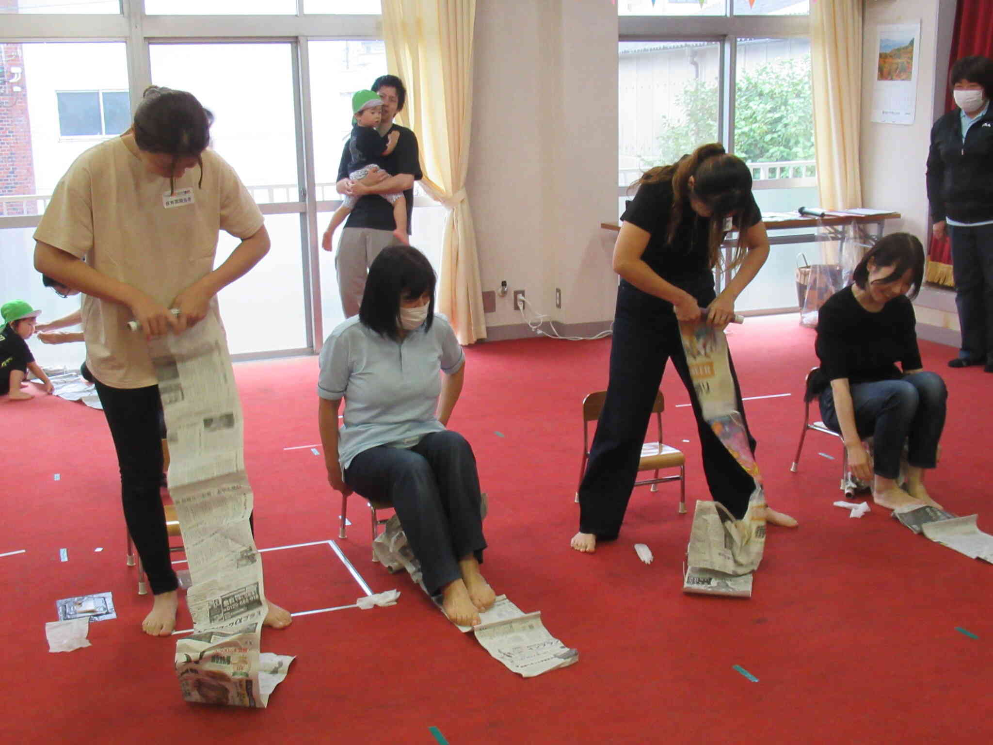 うさぎ組の　お母さんたちも頑張りました。