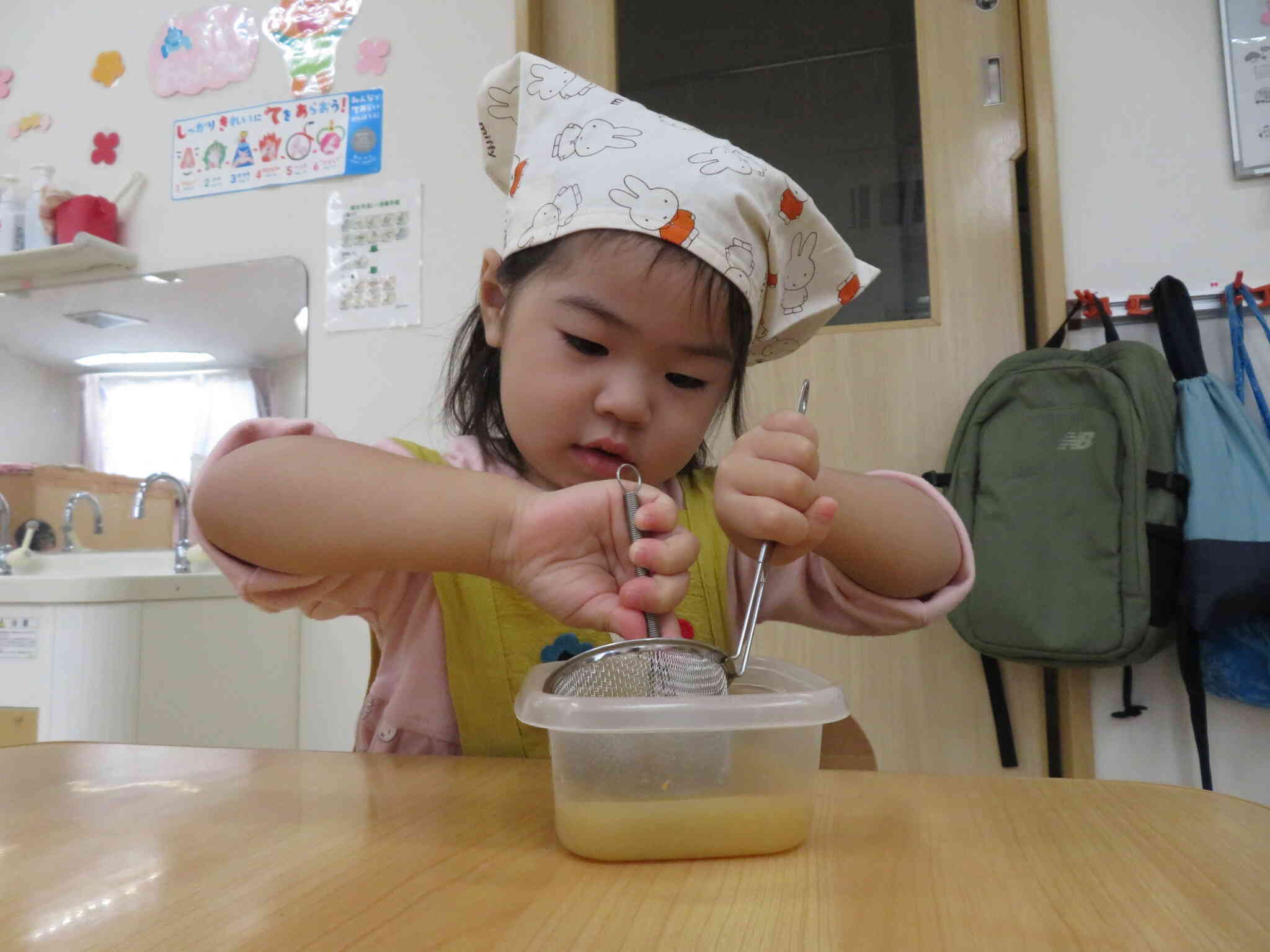 お味噌を溶いて