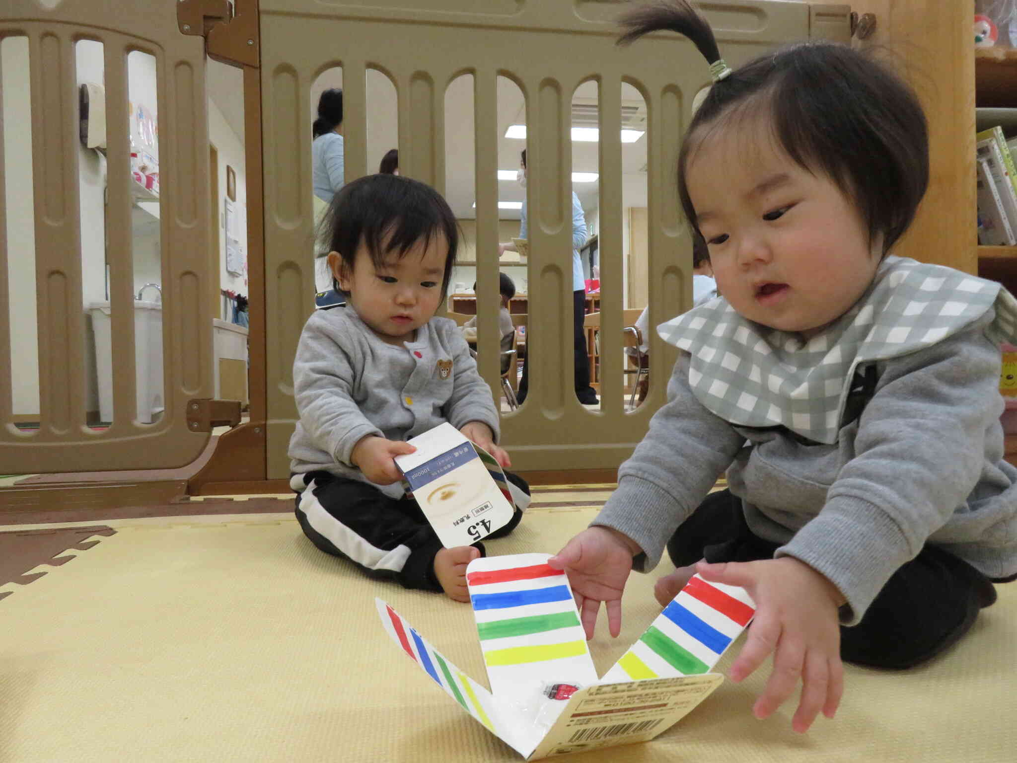 牛乳パックで作ったコマ。