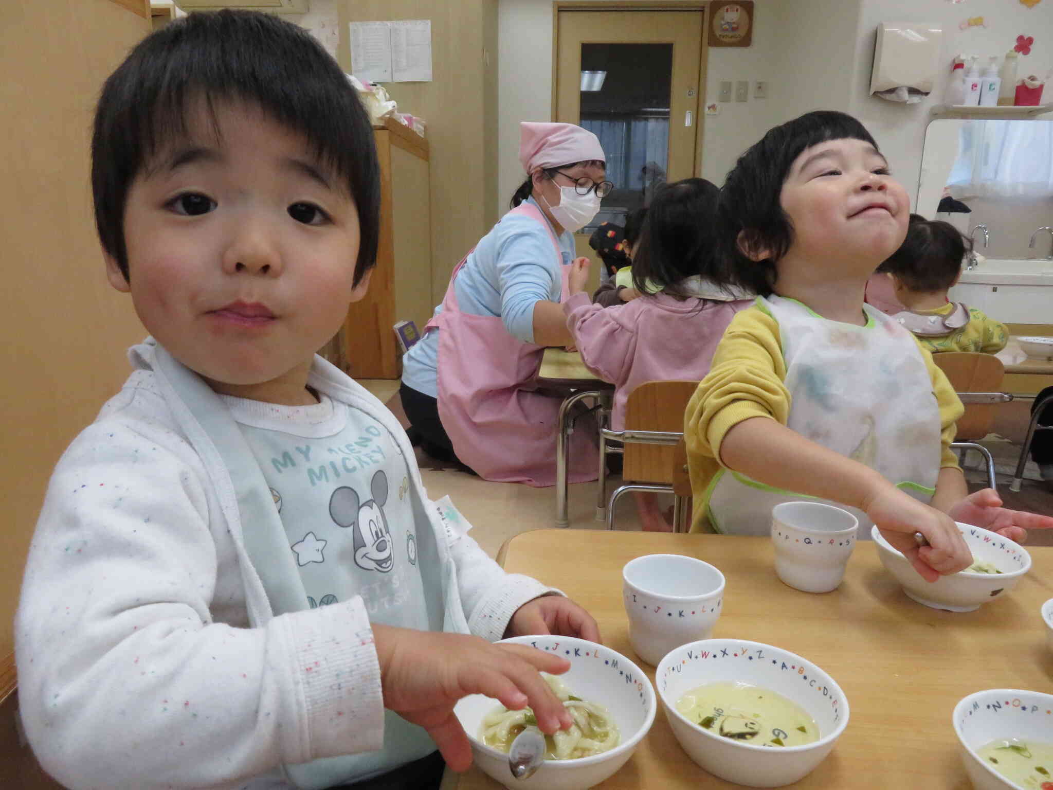 自分達が作ったうどんは格別です。楽しい食育だったね。