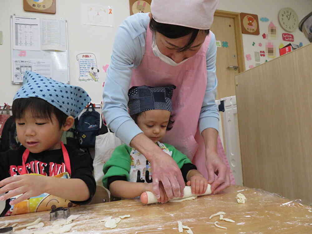 生地を伸ばすことも経験しました。