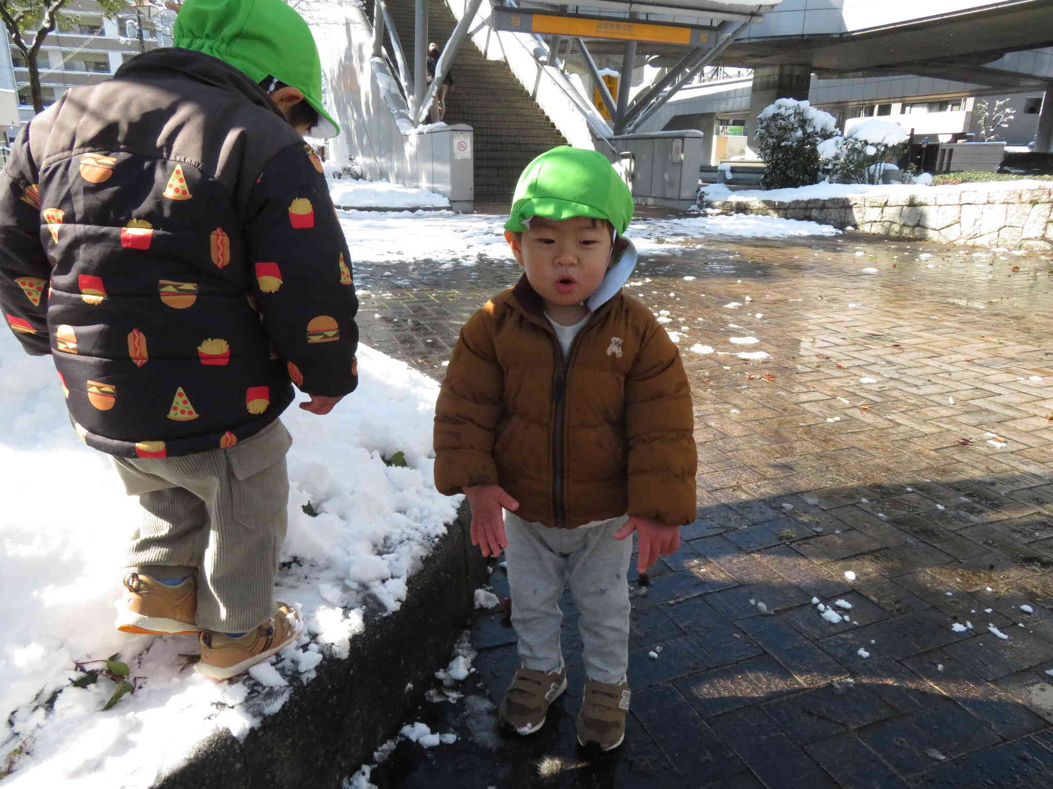 雪を踏んだ感触