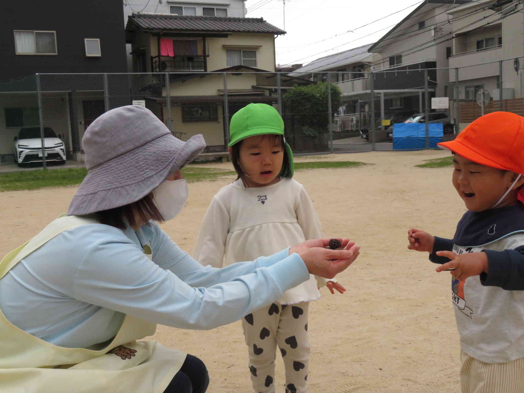 子どもの世界でも。