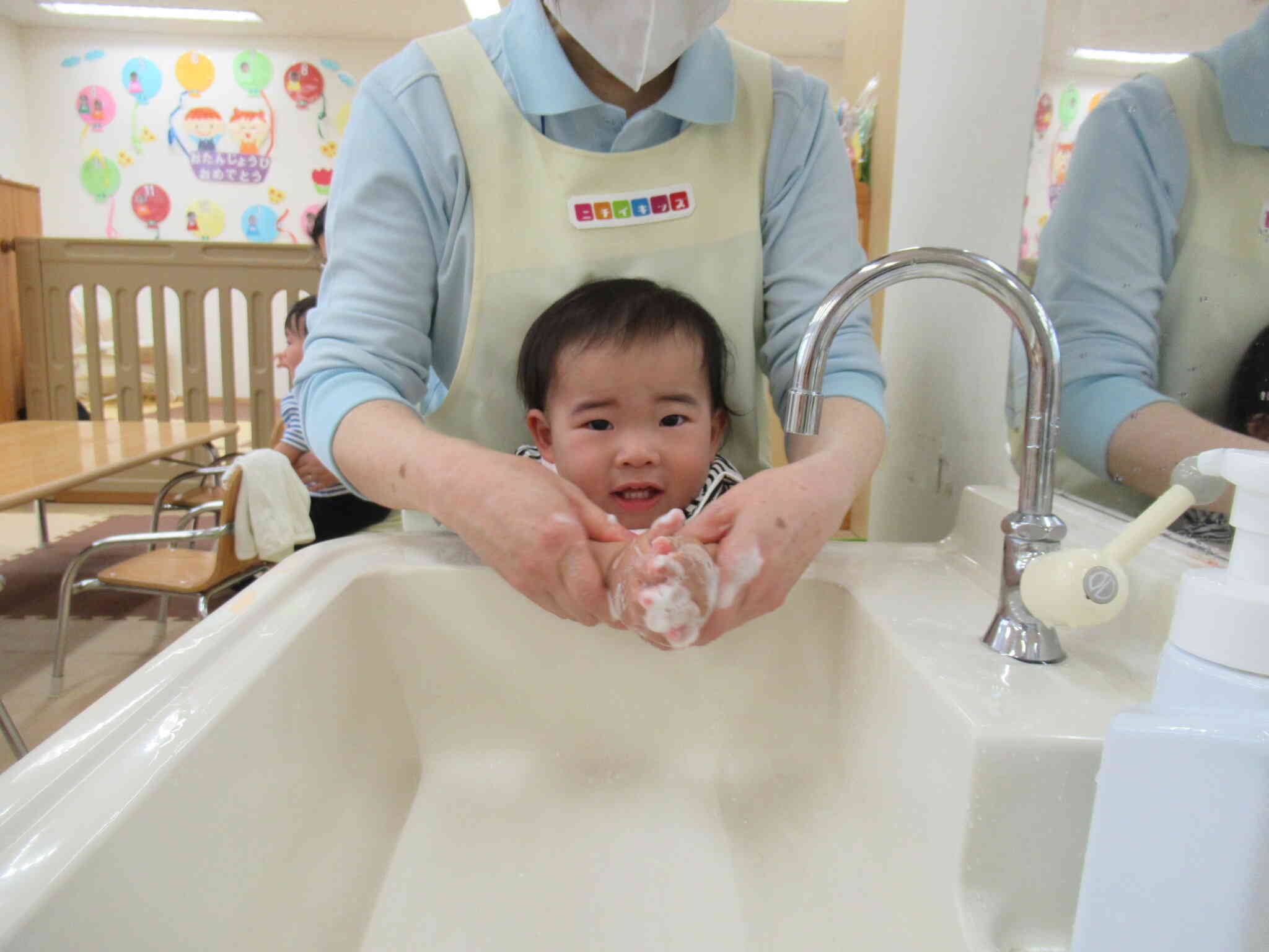 ただいまー　そして手洗い　ゴシゴシ
