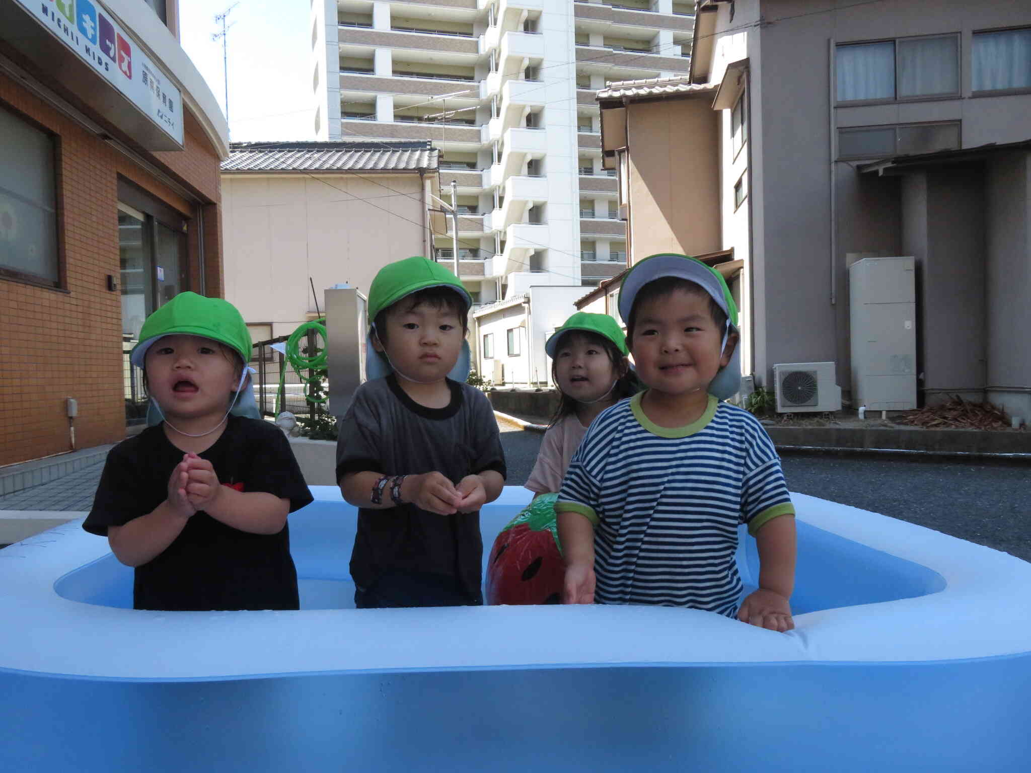 うさぎ組（２歳児クラス）の様子