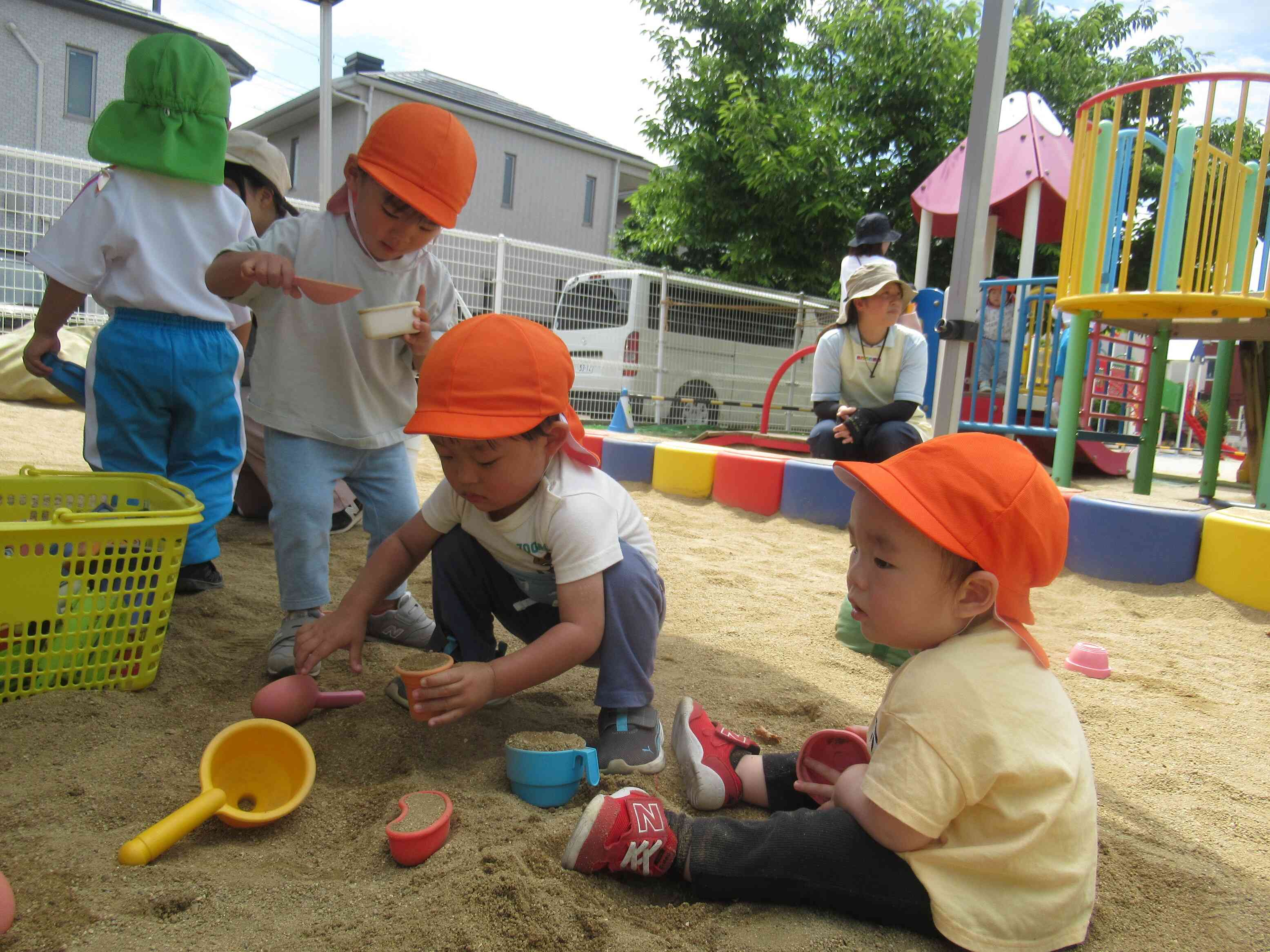 砂遊びの玩具もたくさんあったね！