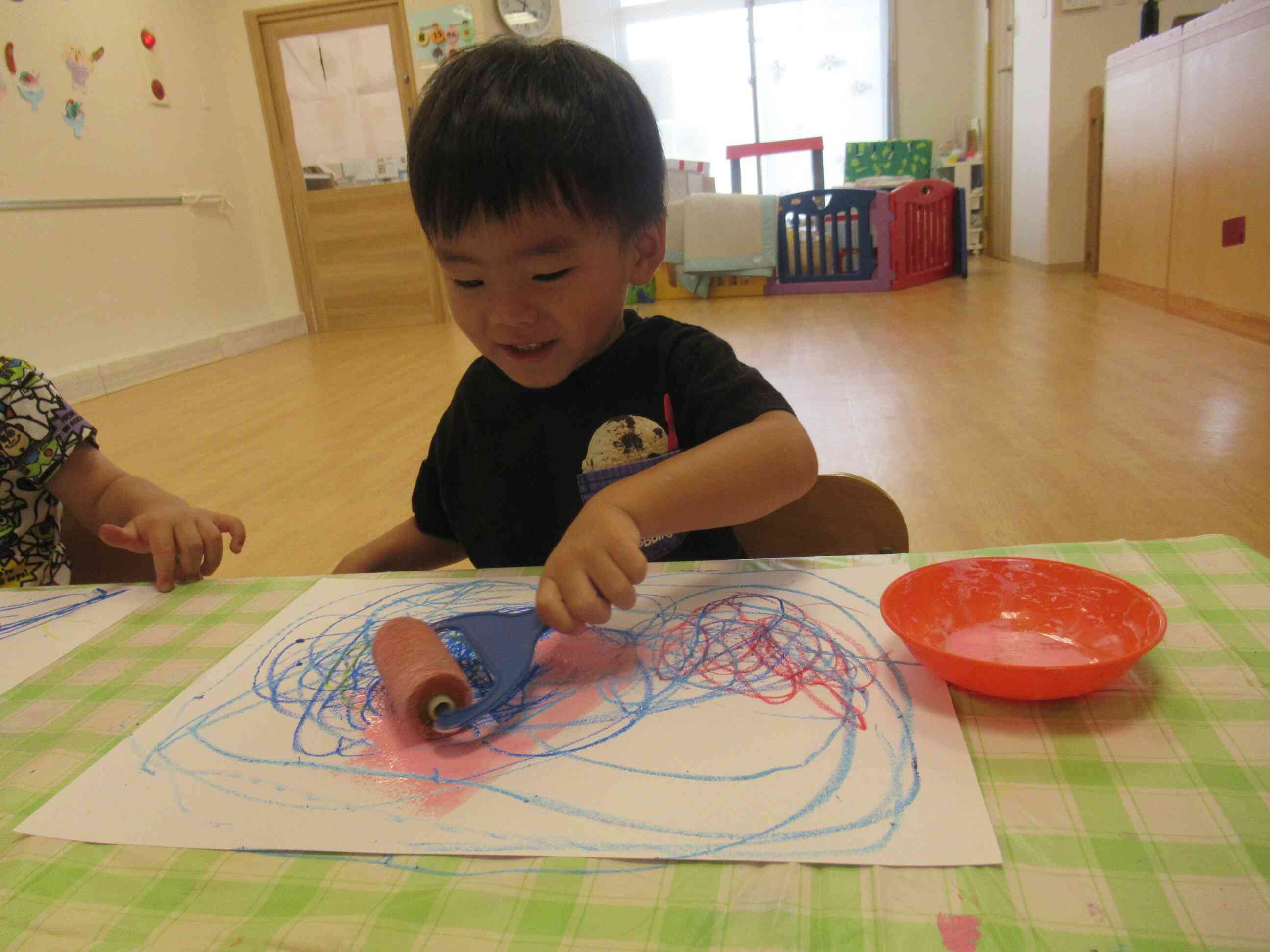 お次は絵の具♪