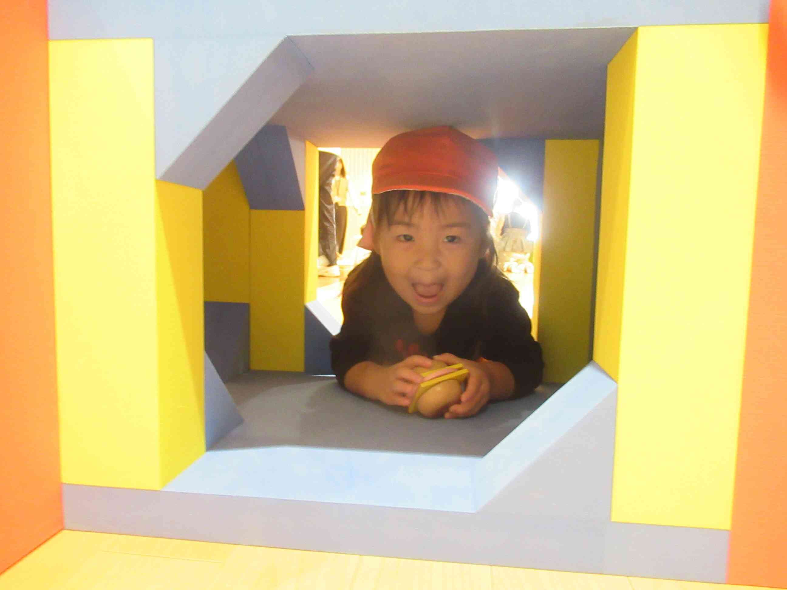 ばぁ！！トンネルくぐったよ