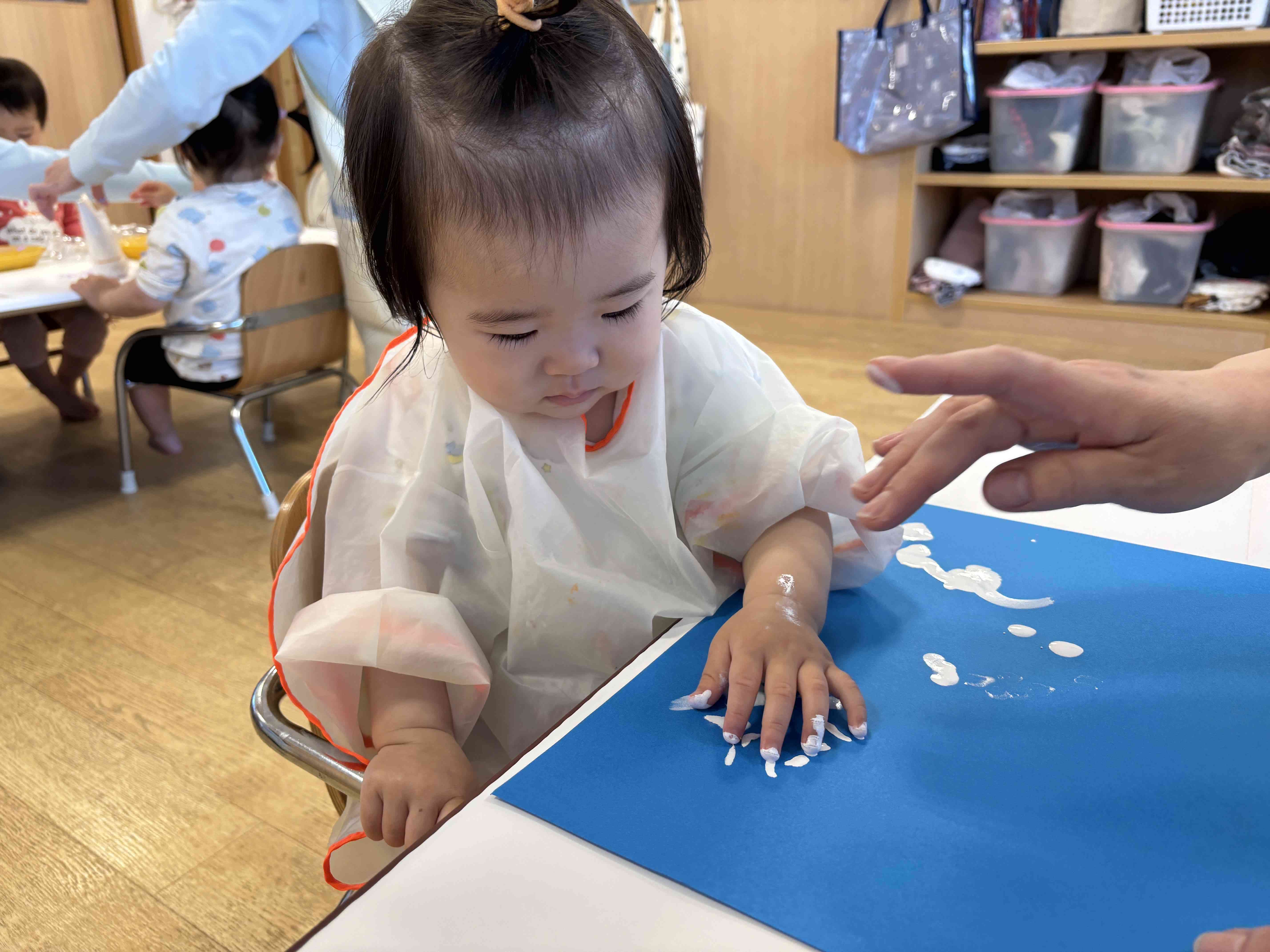 こいのぼり製作①(0歳児)