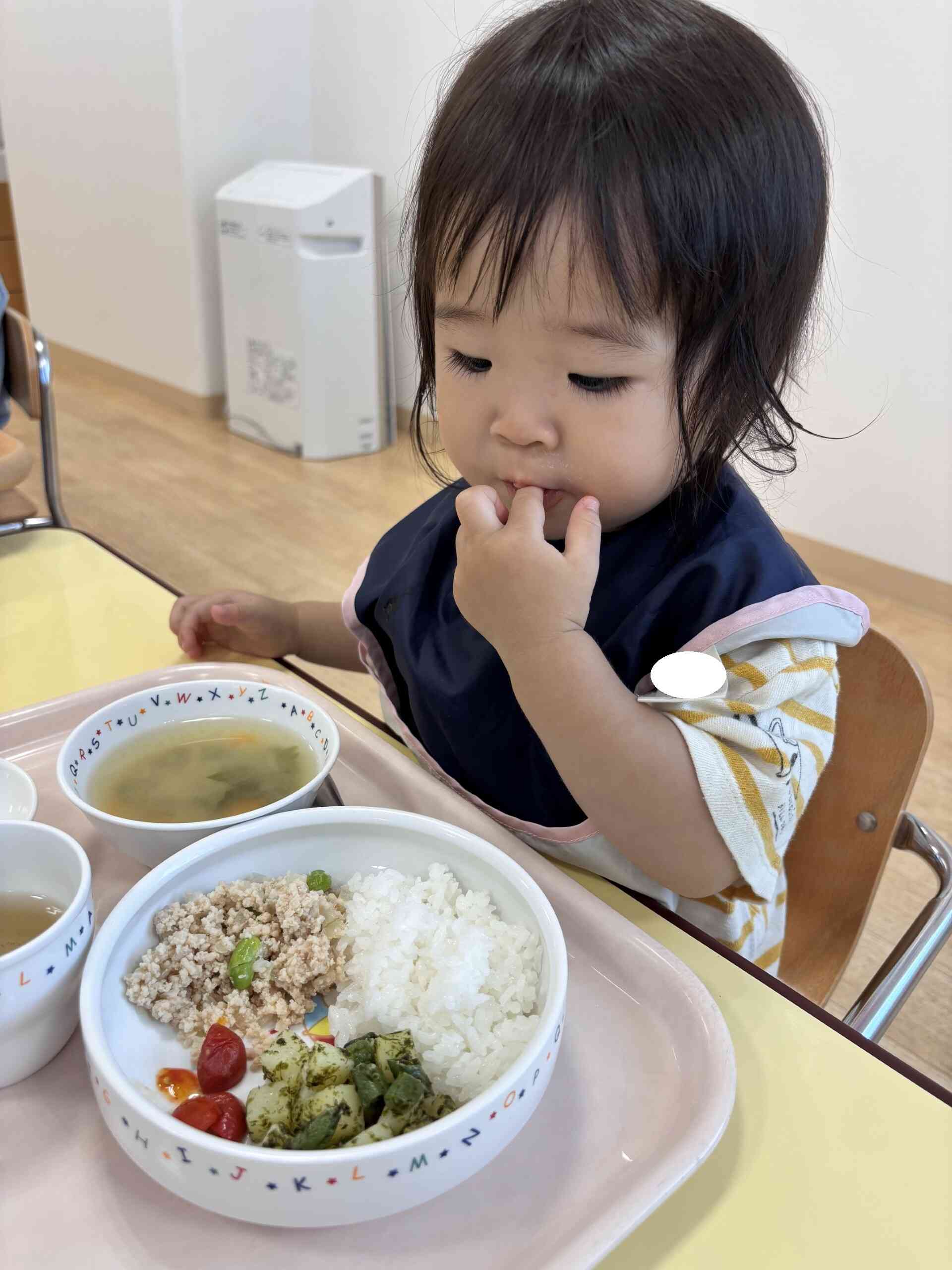 一番にトマトからパクっ☆