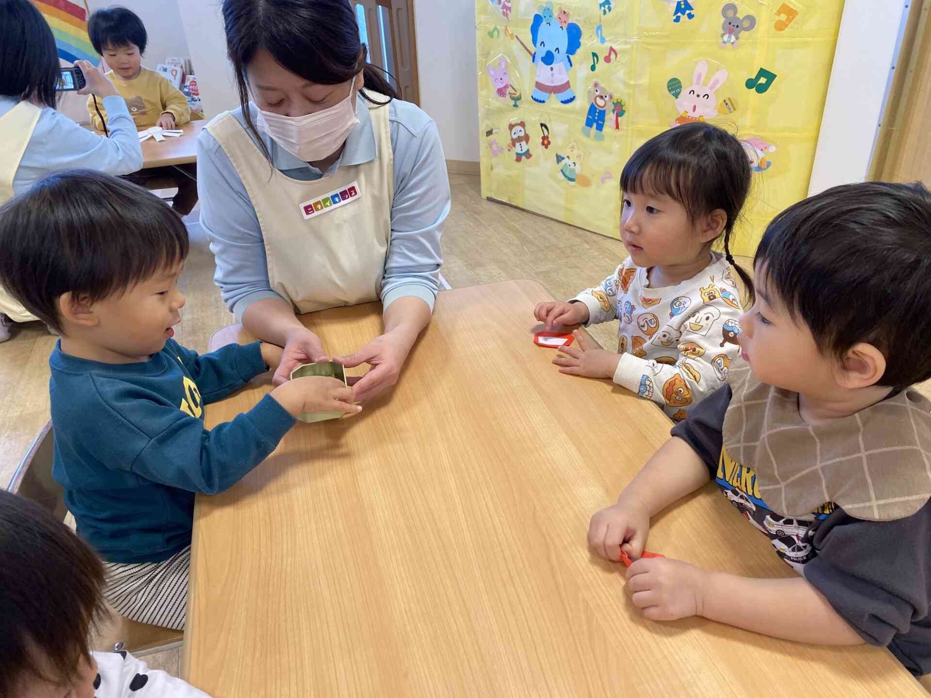 年賀状製作（１歳児）