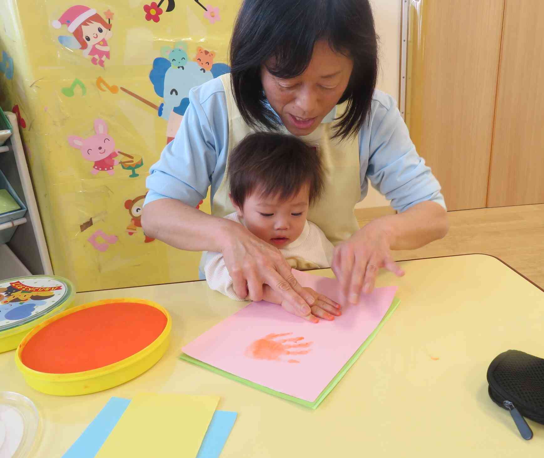 はじめての製作(0歳児)