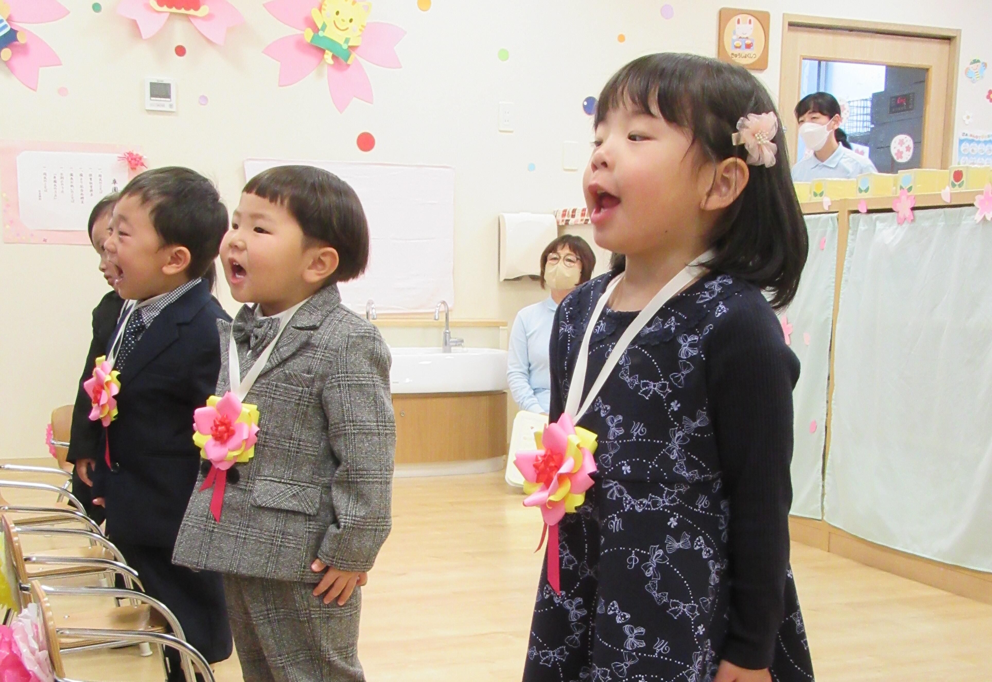 「卒園式のうた」みんなの歌声に涙がこぼれました。