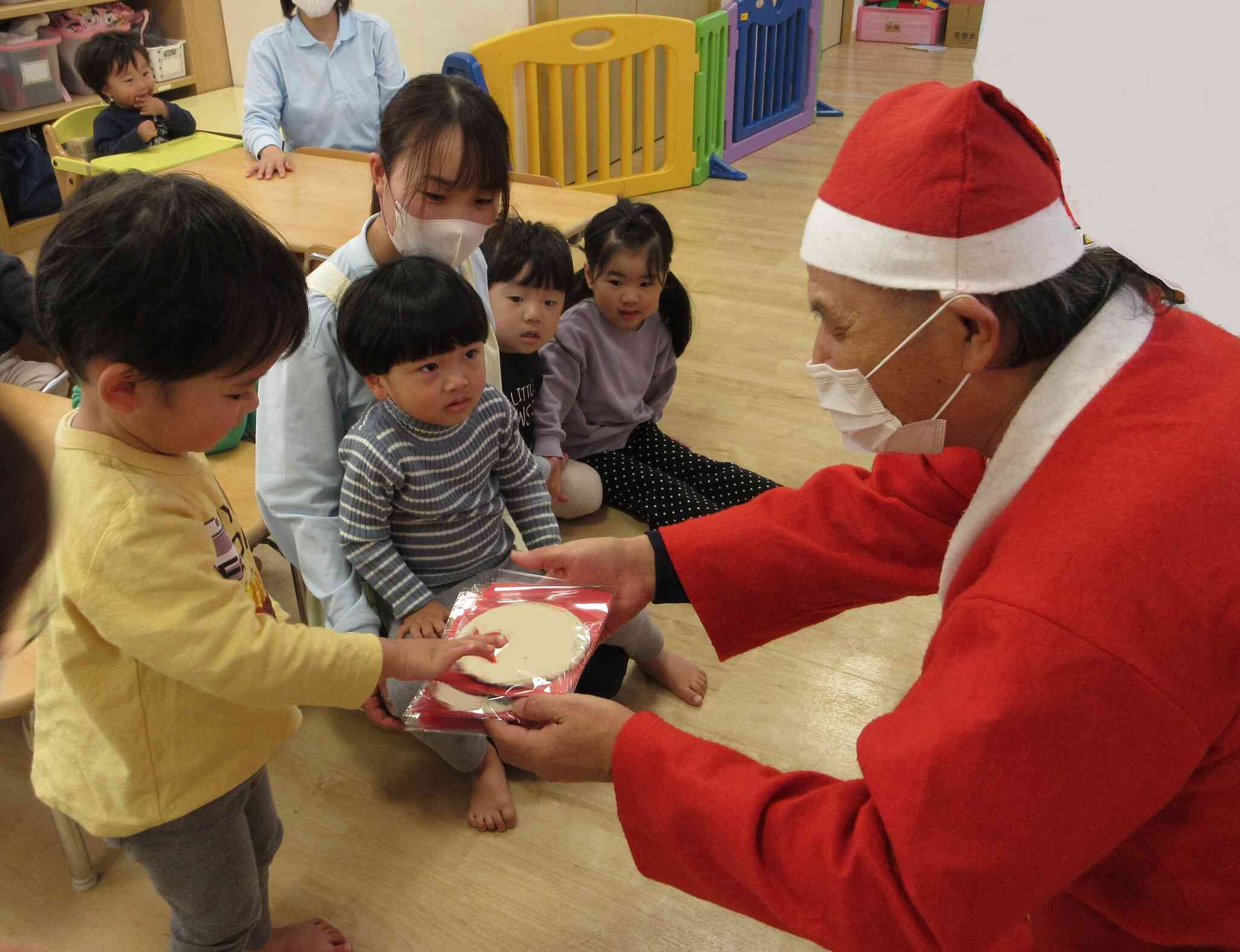 手作りの毛糸でできた飾り