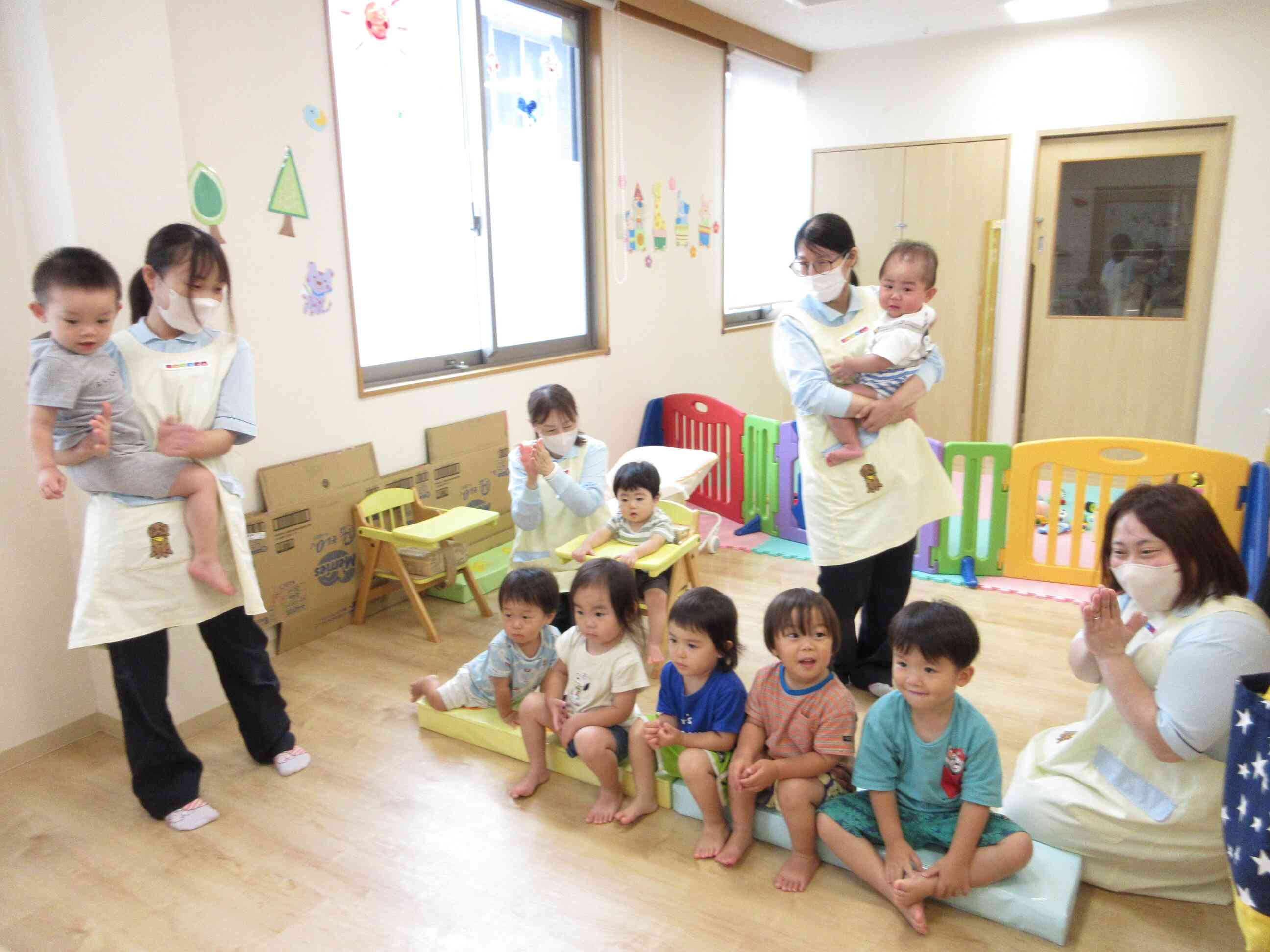 スイカをカットするところを見学