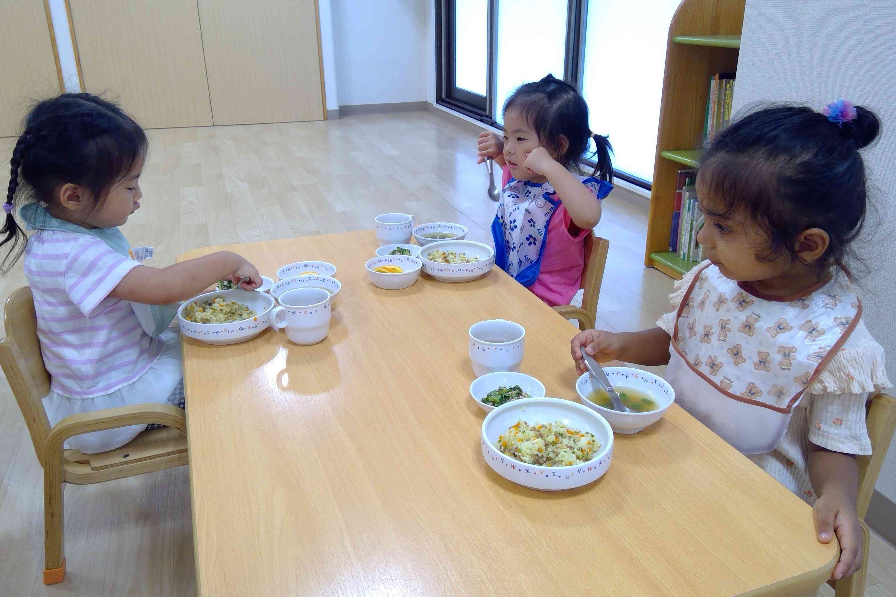 2歳児うさぎ組さんの給食は・・・