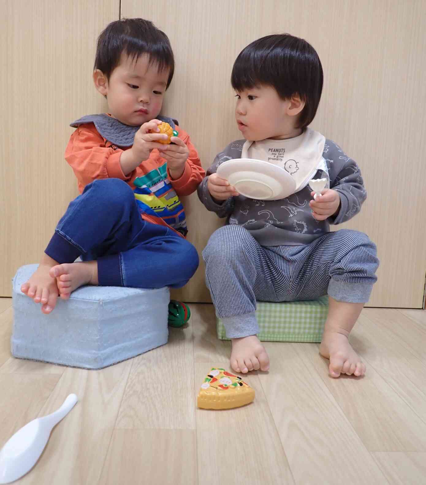 美味しそうな食べ物をもっているね