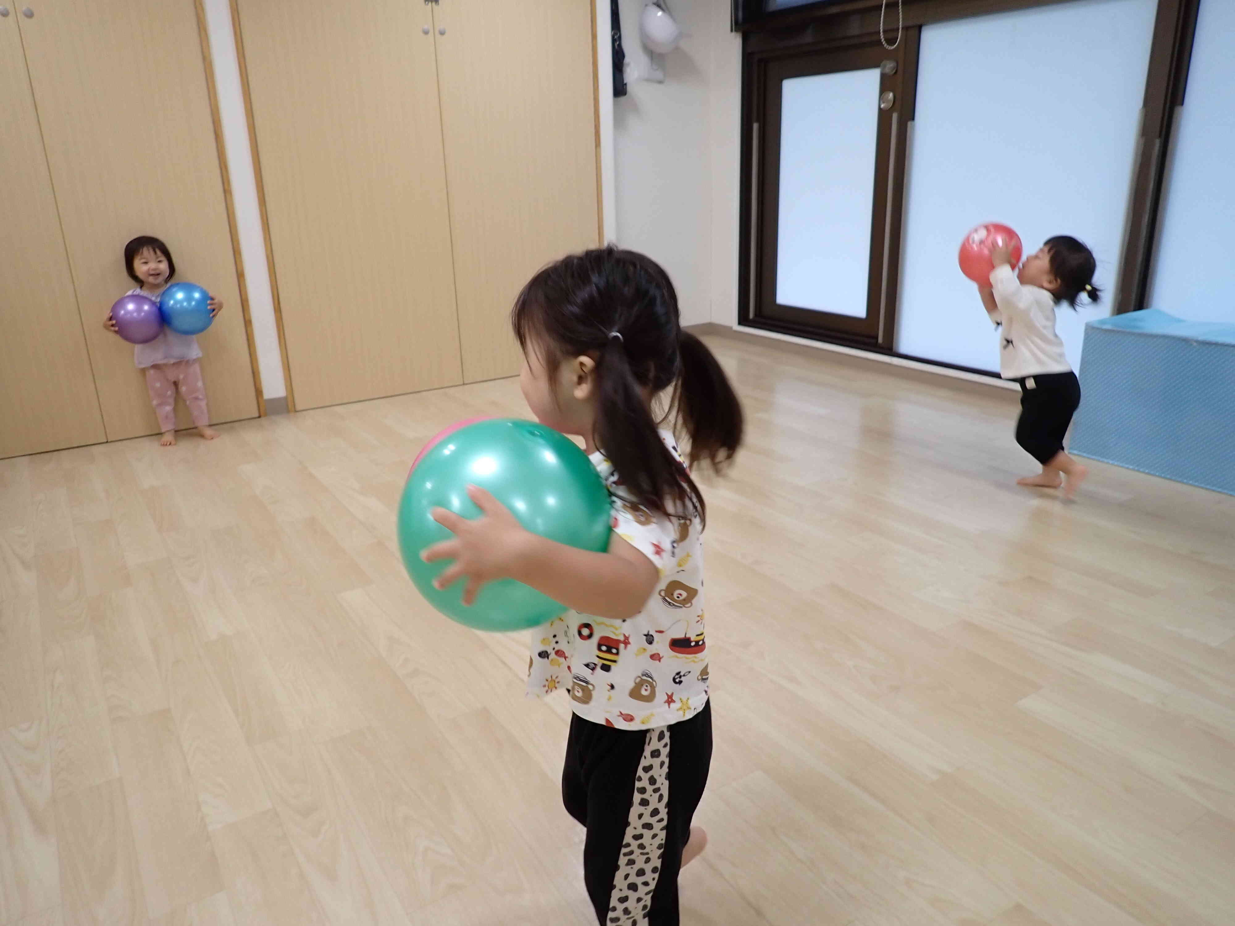 元気いっぱい！ボール遊び（土曜合同保育）