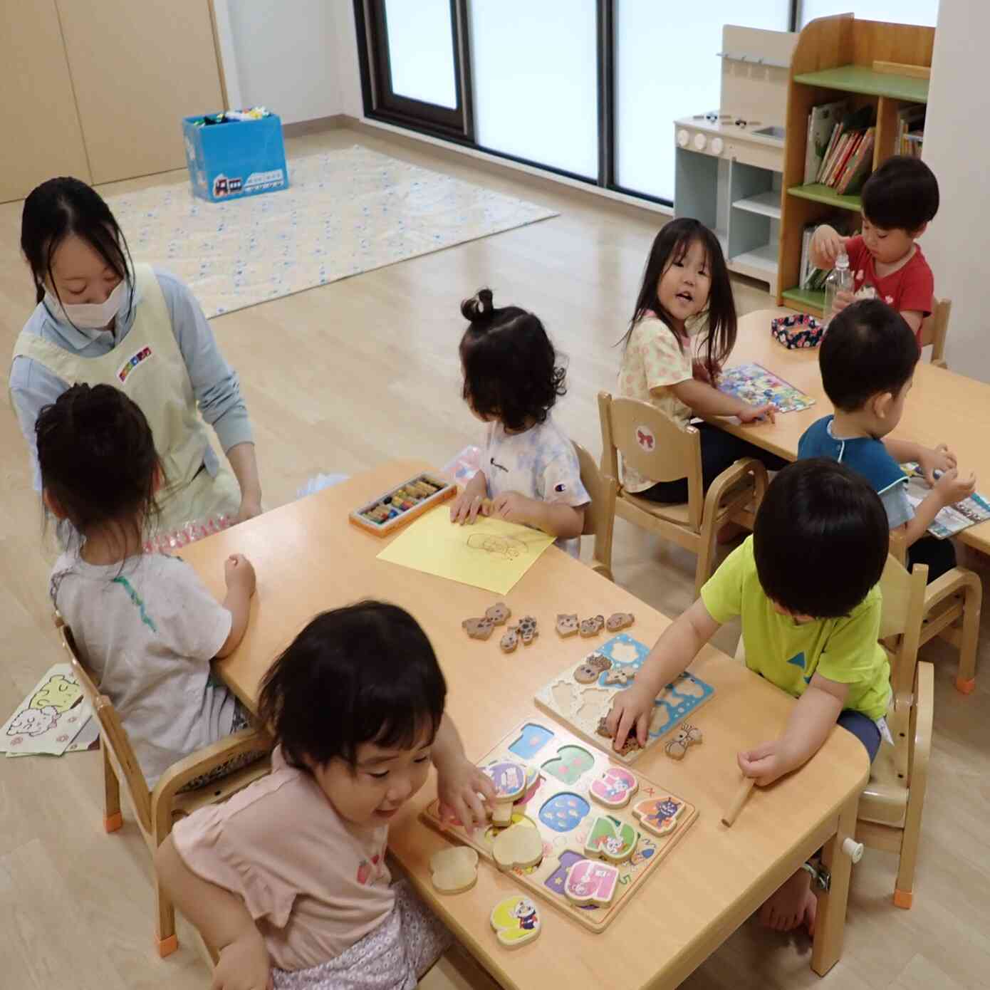 どのおもちゃにする？（うさぎ組　2歳児）