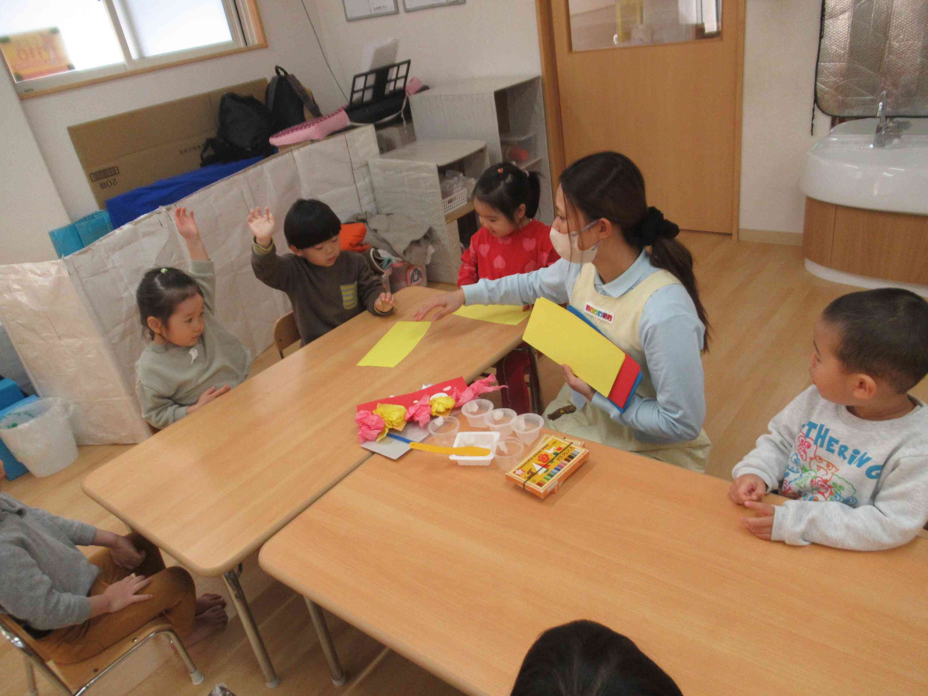 鬼のお面を作ったよ！～２歳児うさぎ組～