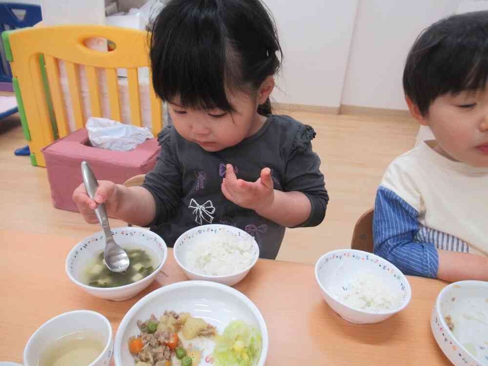 今日から給食！