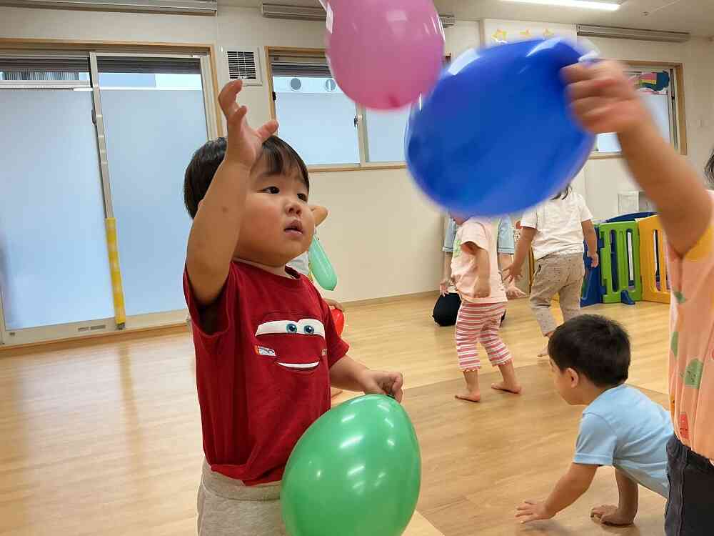 大好き風船遊び！