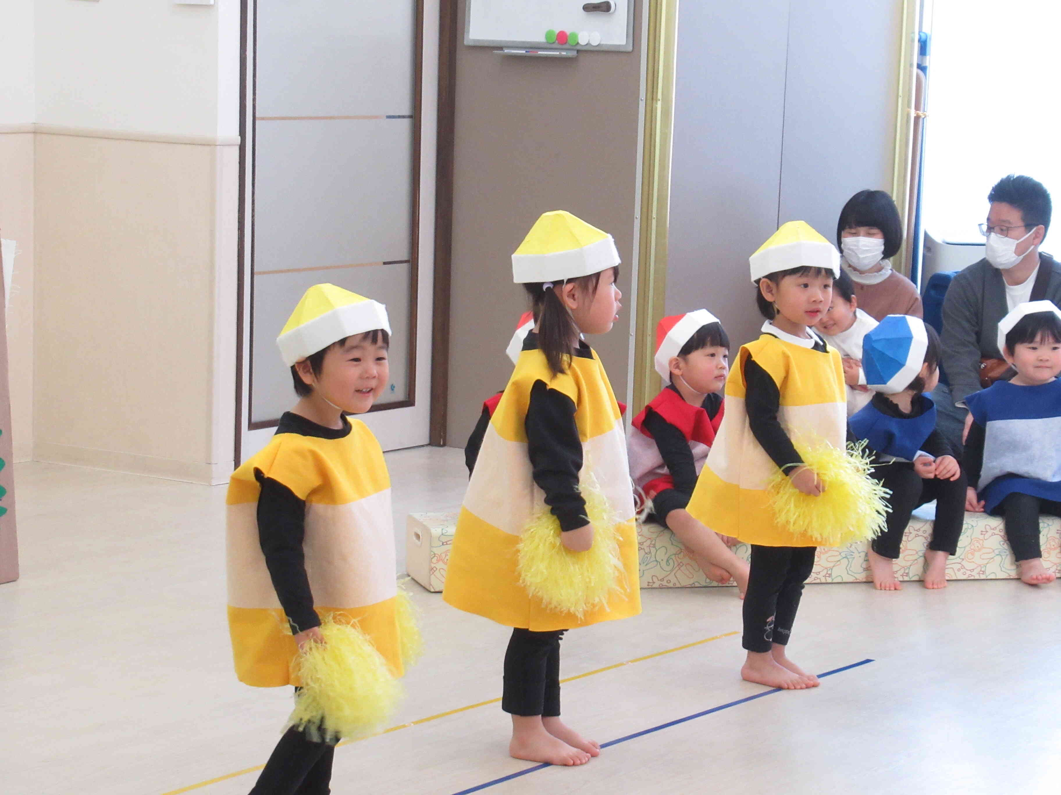 黄色いくれよんさん