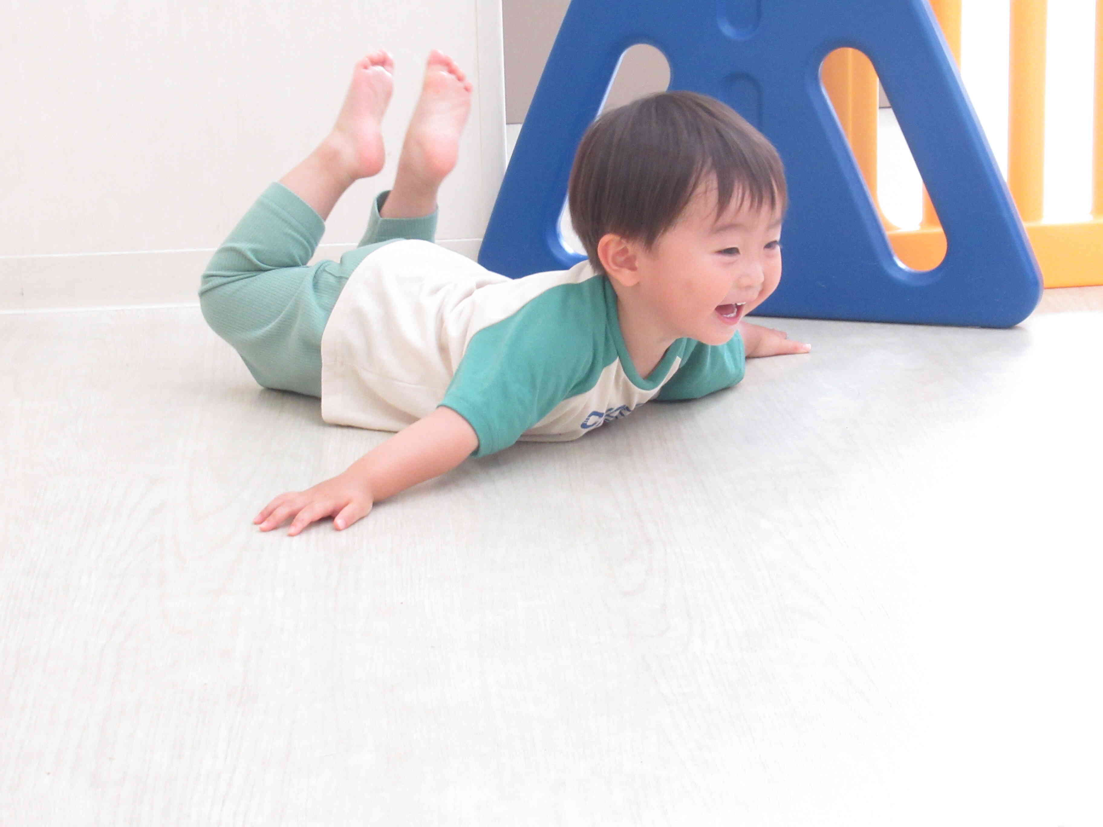 飛行機みたいにブーン