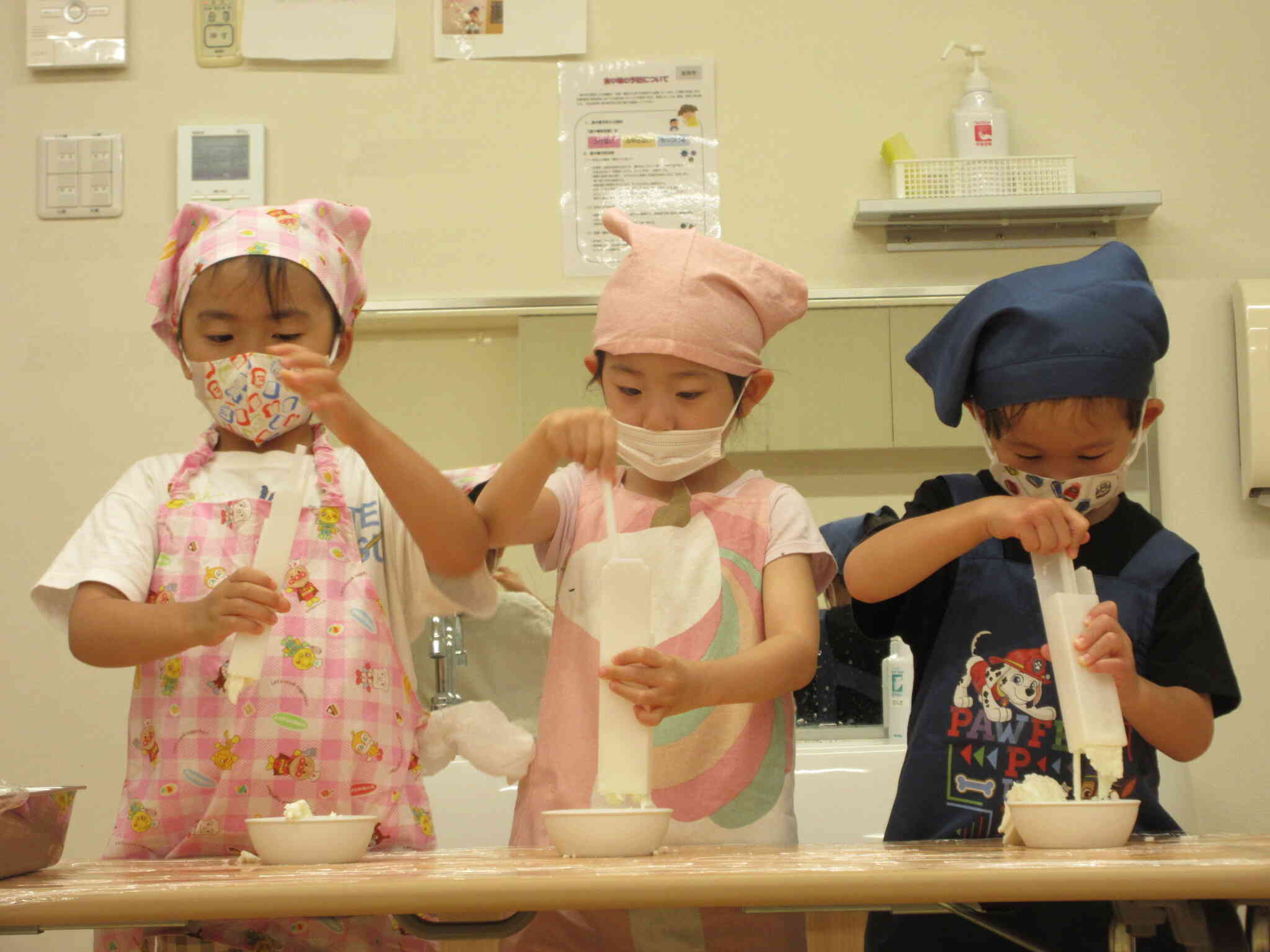 ４歳児　食育　ところてん体験！