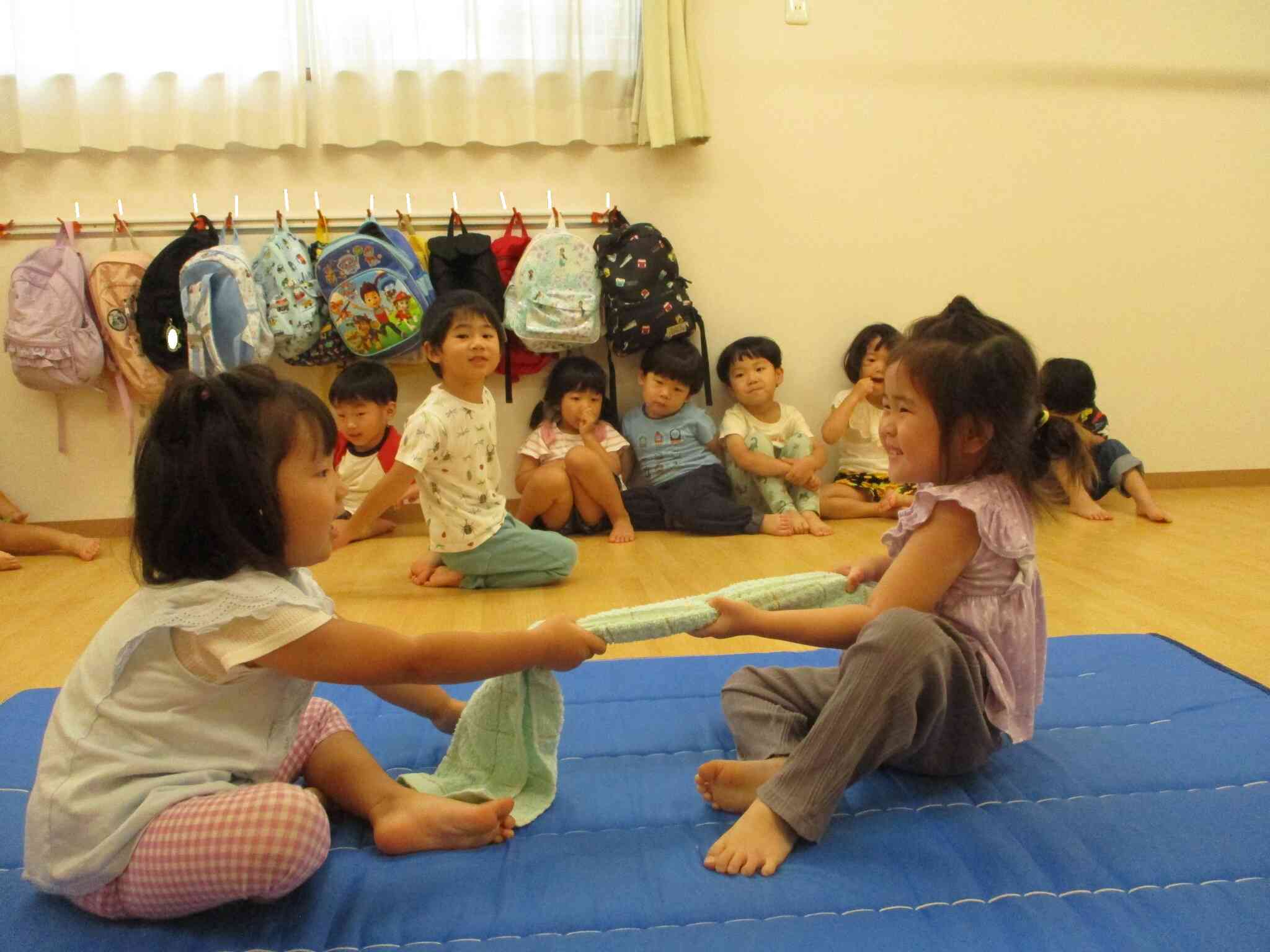 ３歳児　よいしょ！よいしょ！