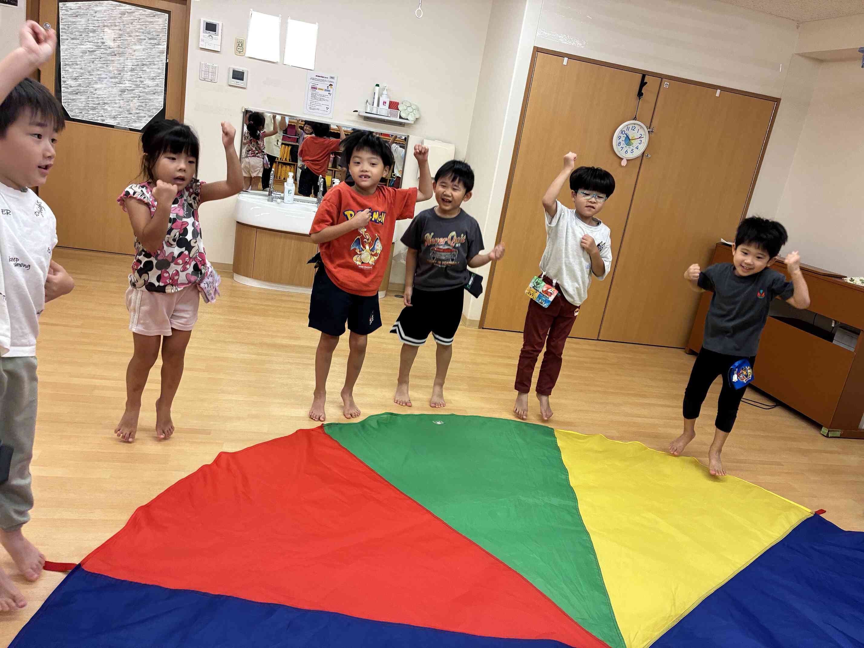 ４・５歳児　パラバルーン！