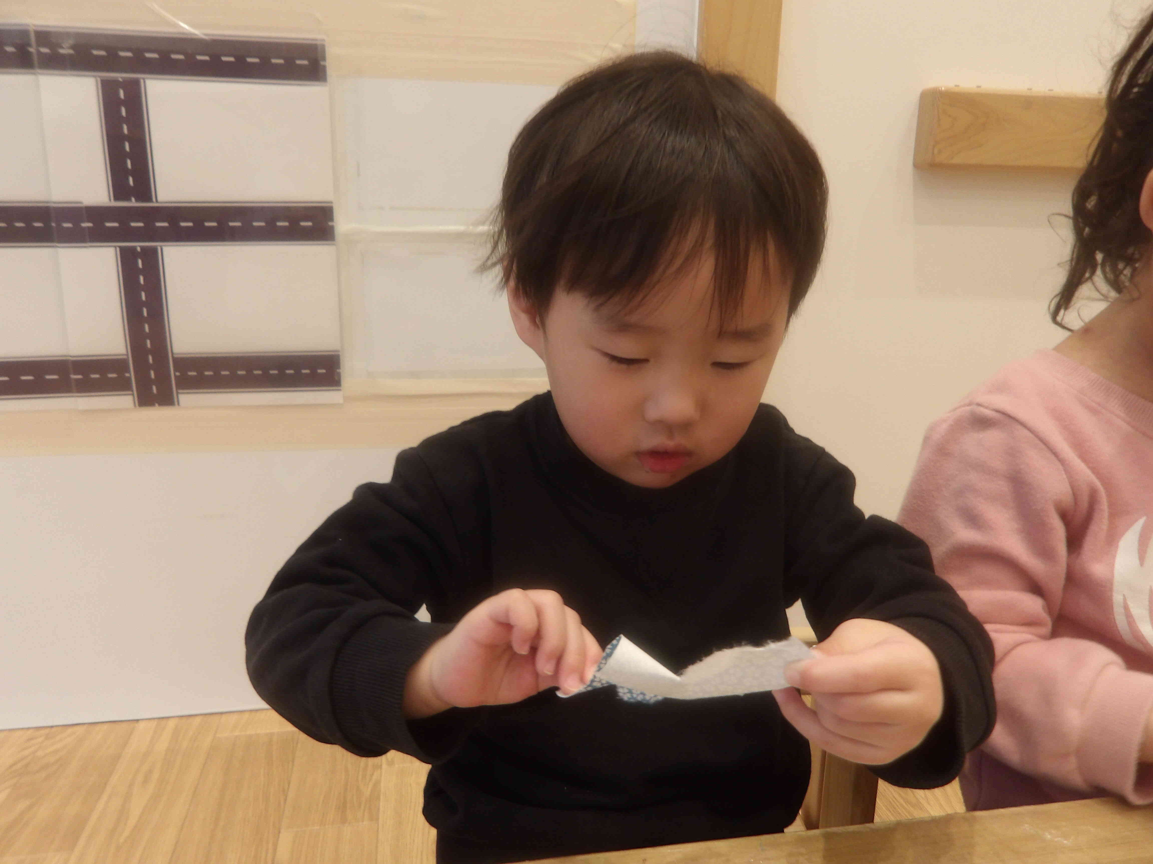 きりん組製作（ひなかざり）