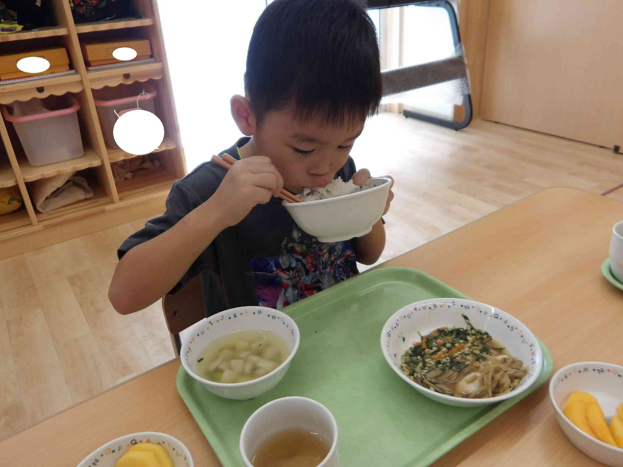 元気にモグモグ！！