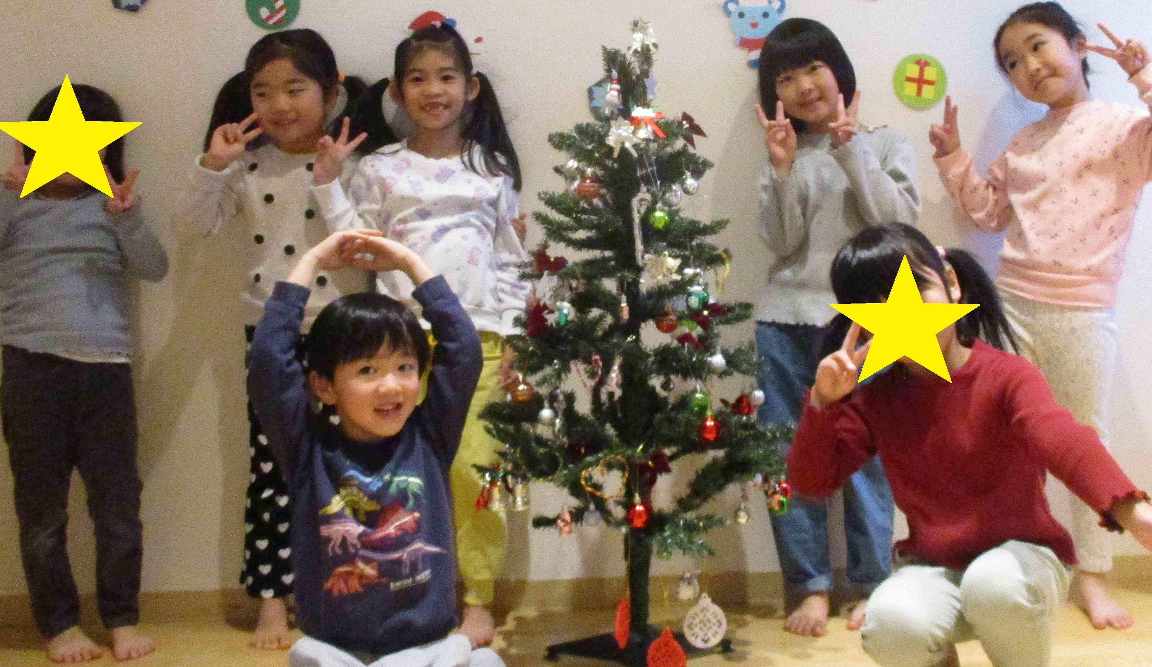 クリスマスツリーの飾り付けをしました☆