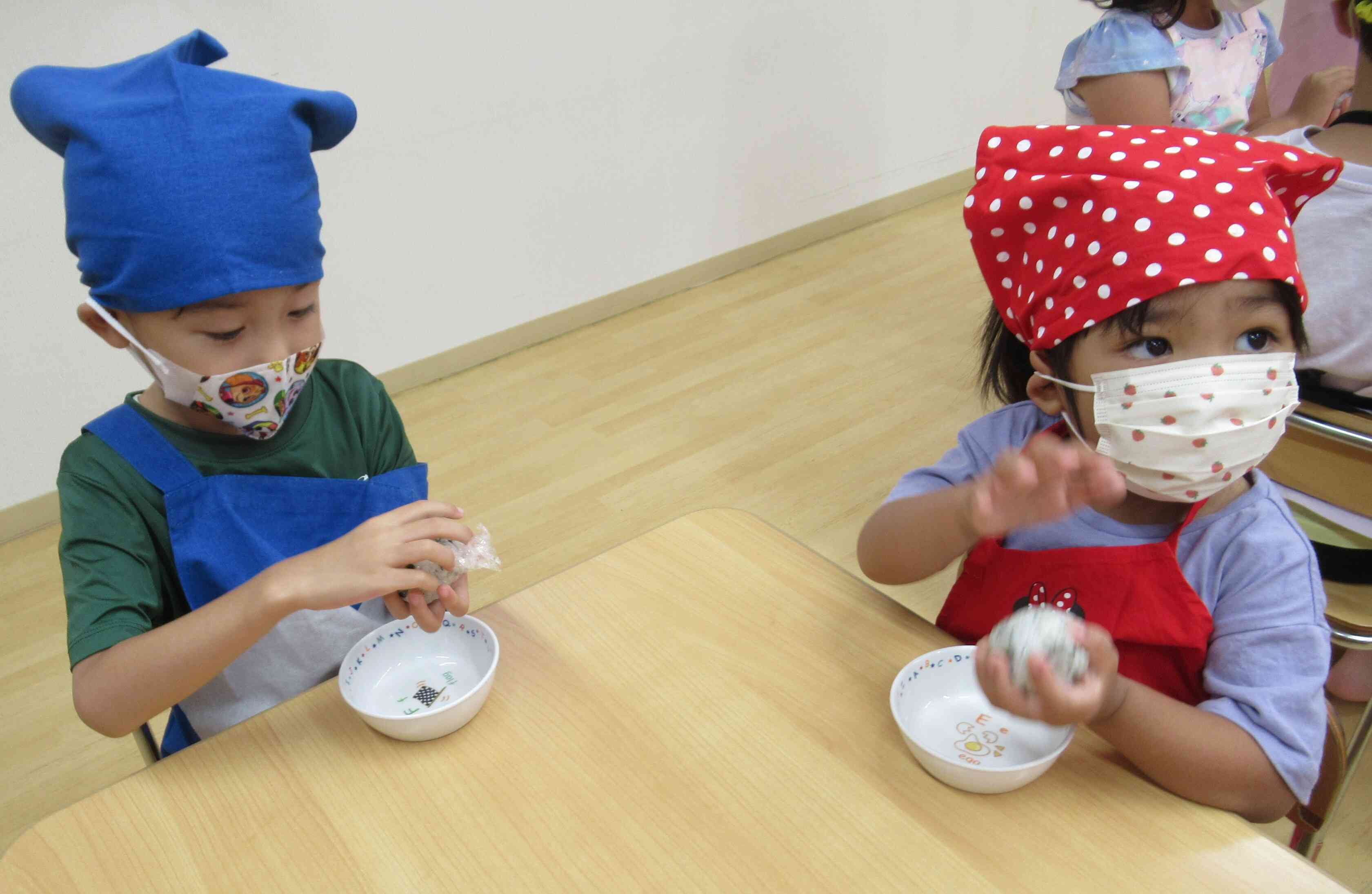 りす・ぱんだ・きりん組（3.4.5歳児）～食育の様子～