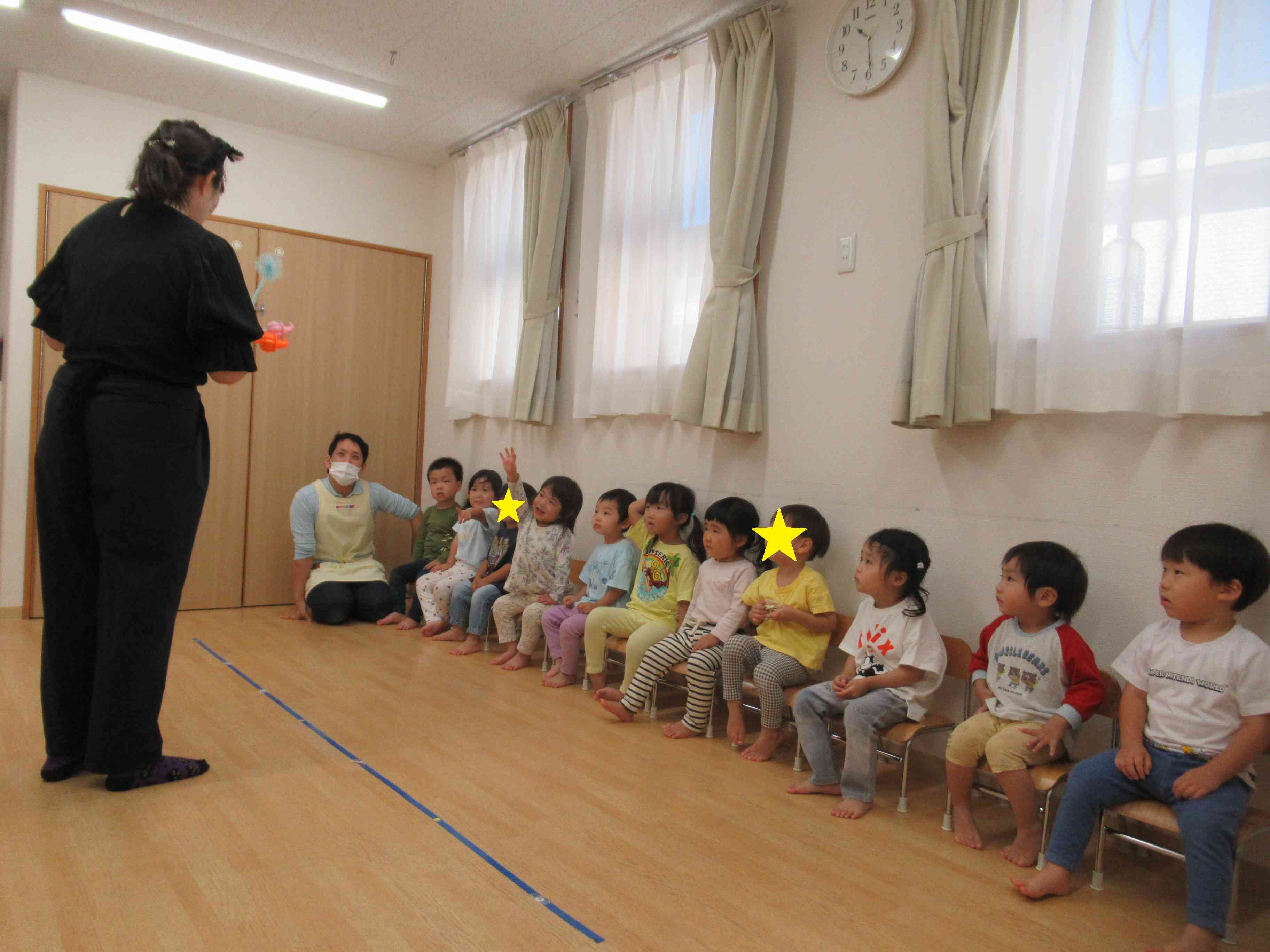 うさぎ組（2歳児）～英語の様子～